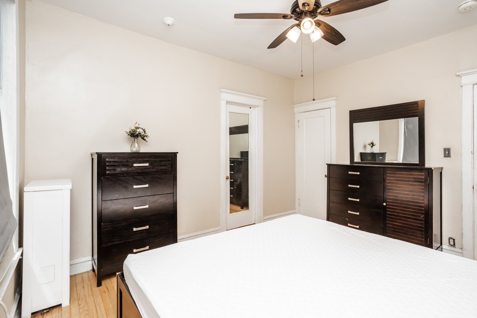 5142 S Greenwood Avenue Unit: 1