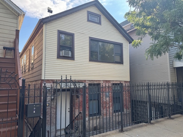 1727 W 19th Street