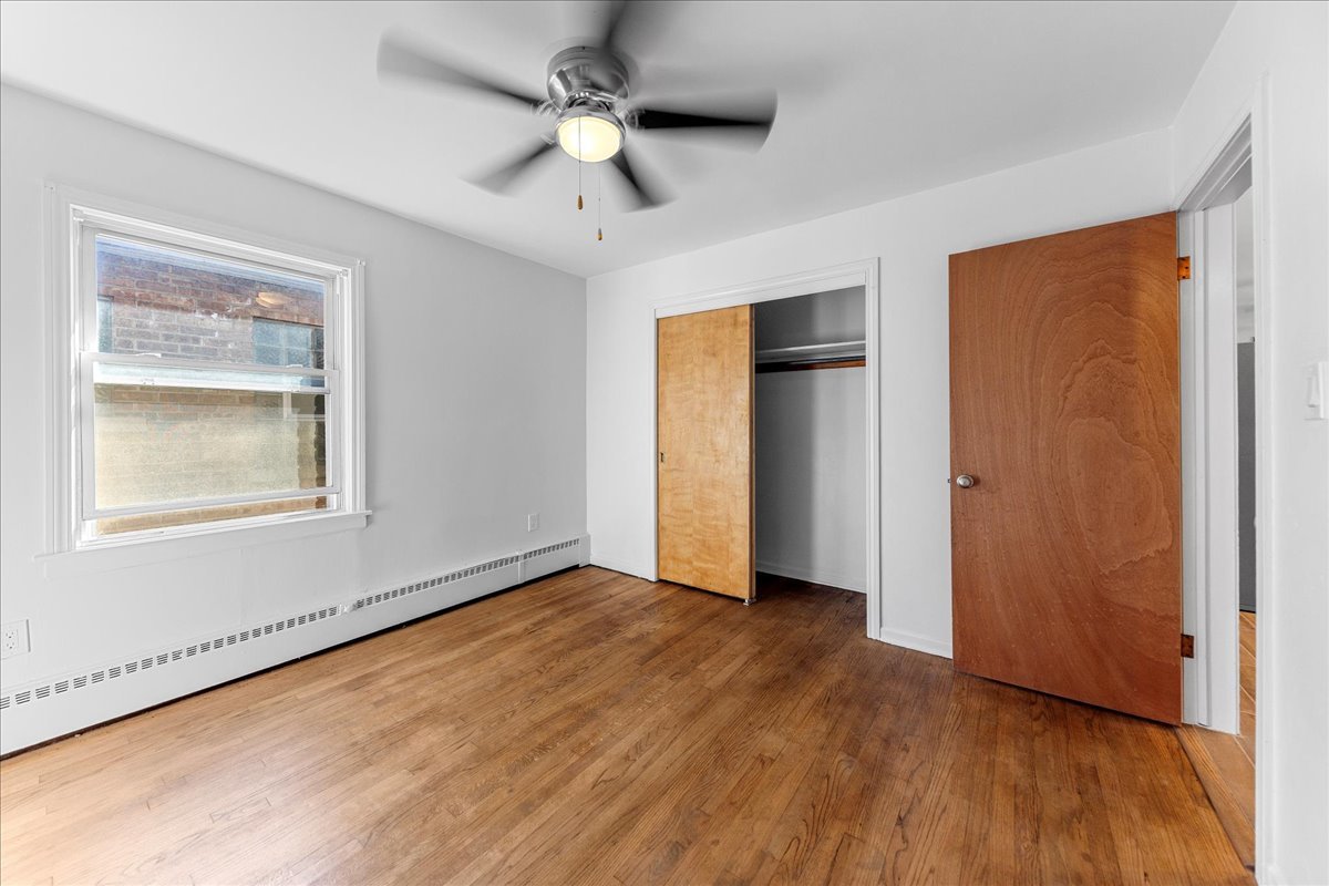 2131 W 53rd Place Unit: 2