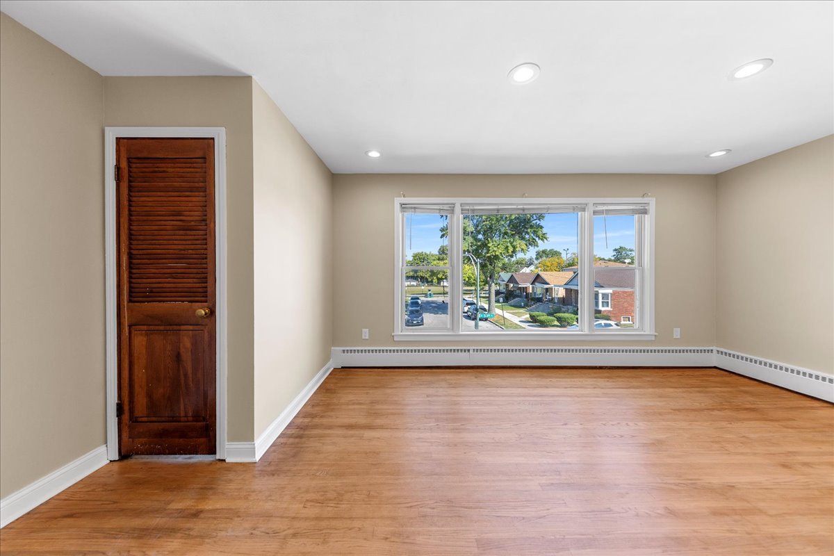 2131 W 53rd Place Unit: 2