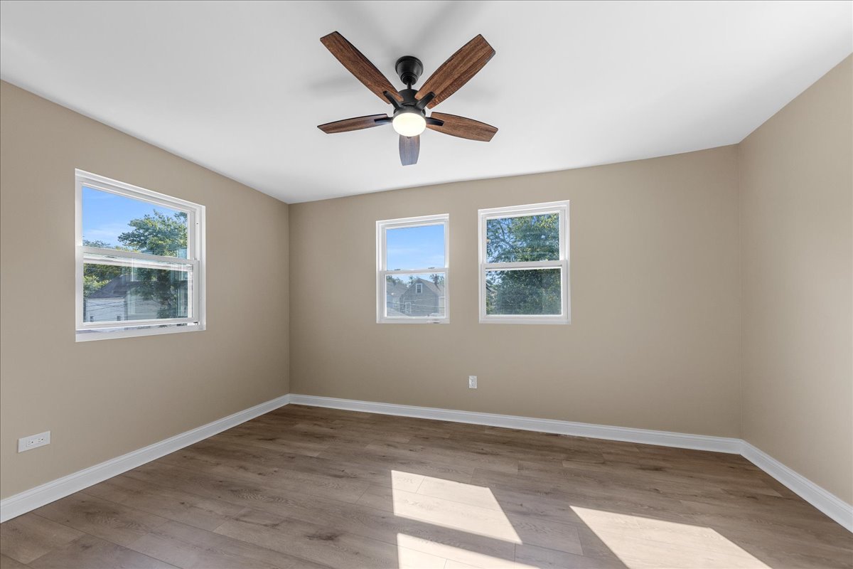 2131 W 53rd Place Unit: 2