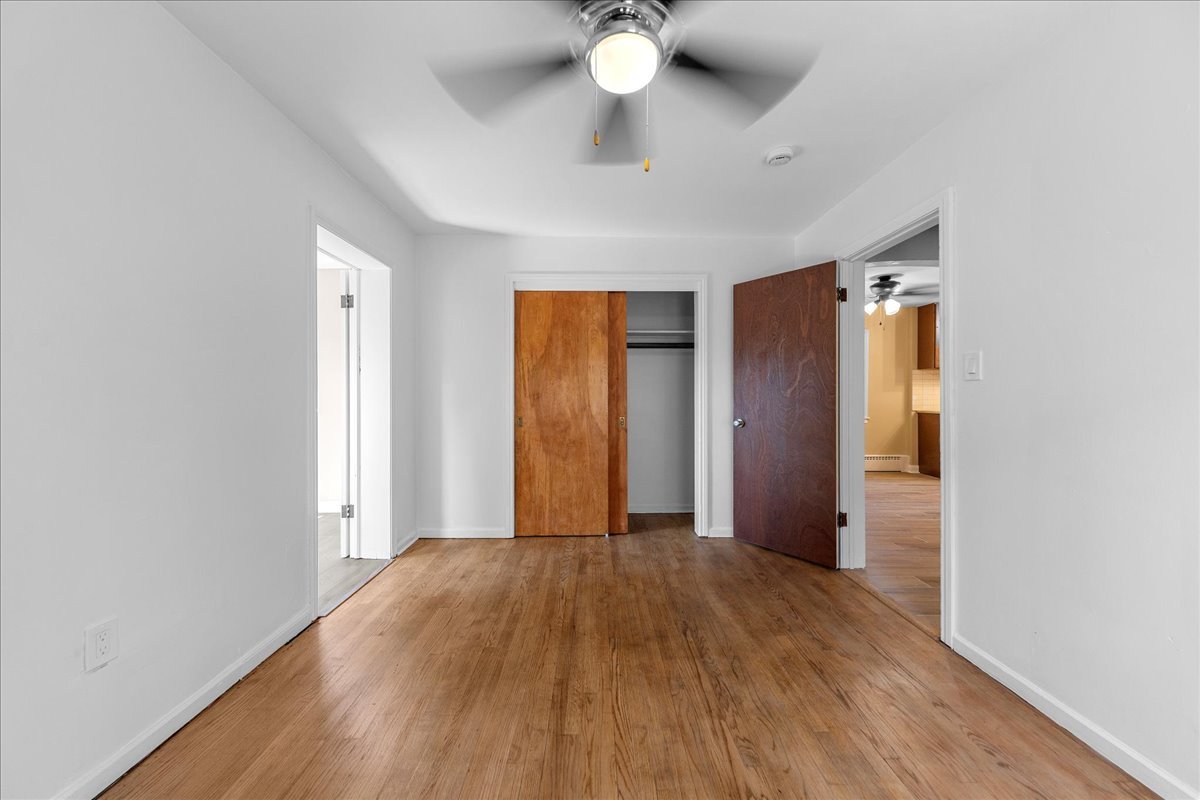 2131 W 53rd Place Unit: 2