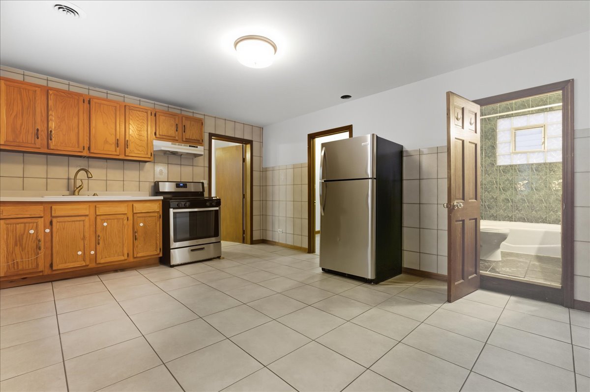 1727 W 19th Street Unit: 2