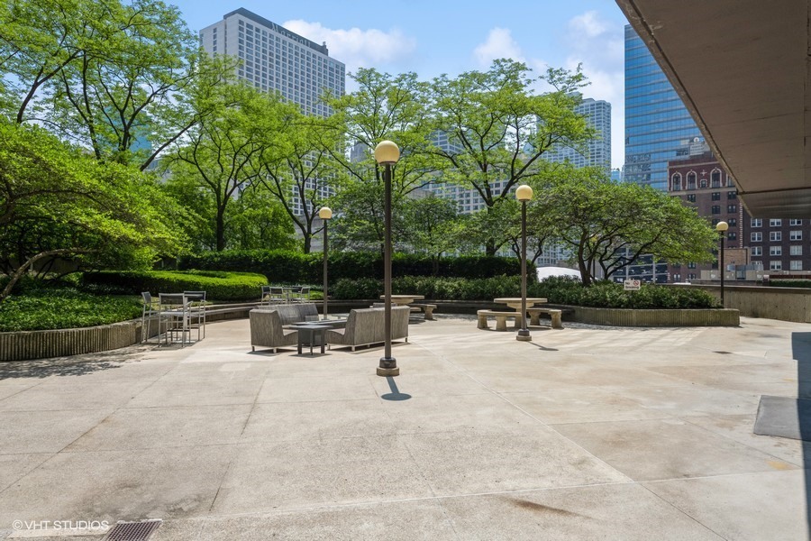 10 E Ontario Street Unit: 3408