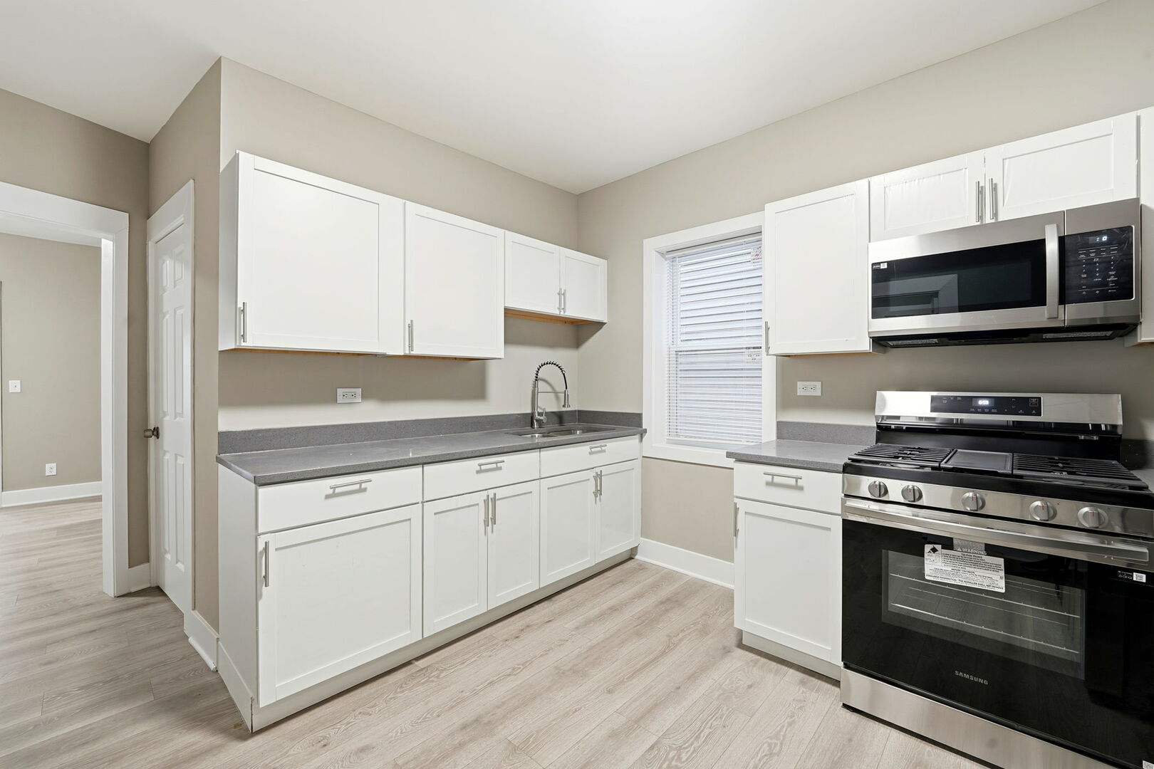 1217 N Harding Avenue Unit: 1