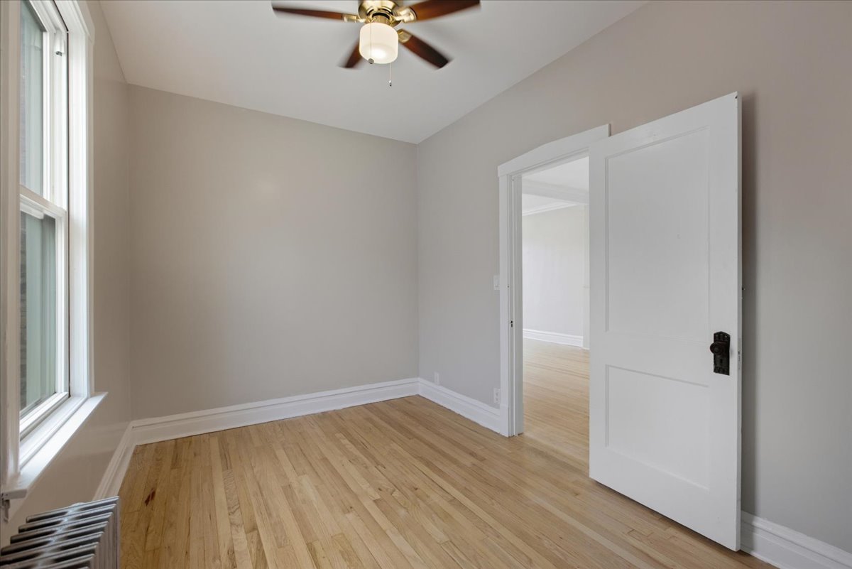 4554 S Washtenaw Avenue Unit: 2