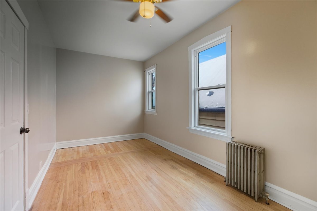 4554 S Washtenaw Avenue Unit: 2