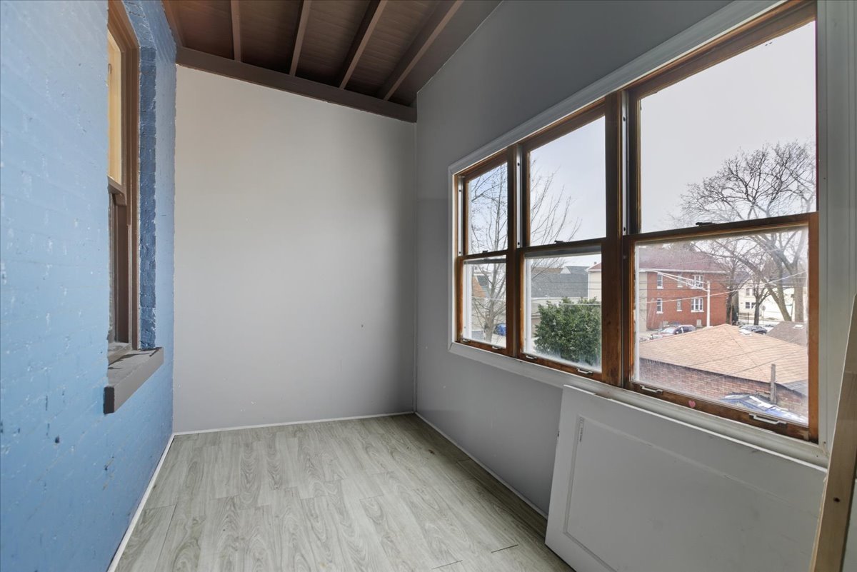 4554 S Washtenaw Avenue Unit: 2