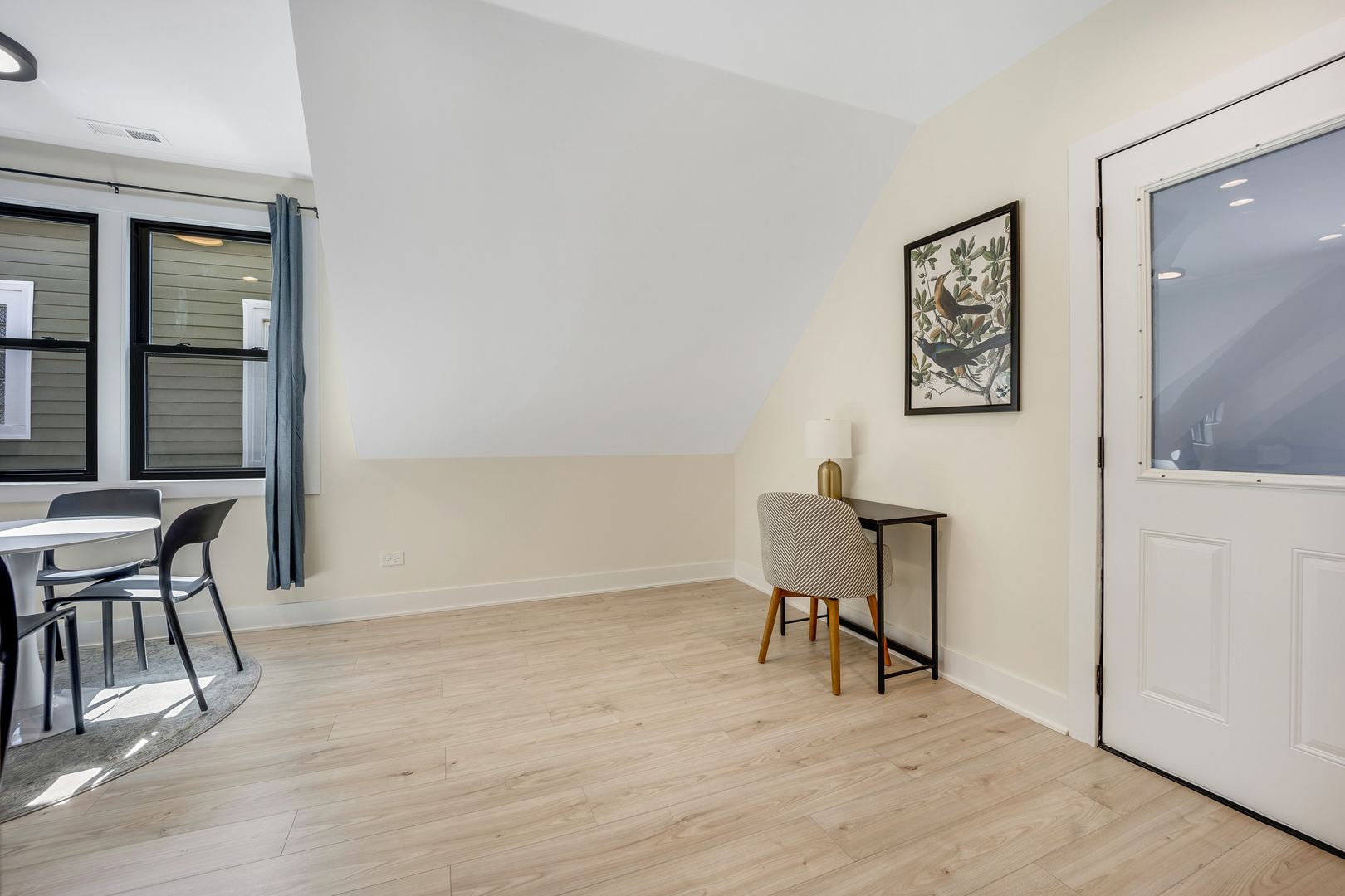 1644 N Troy Street Unit: 2