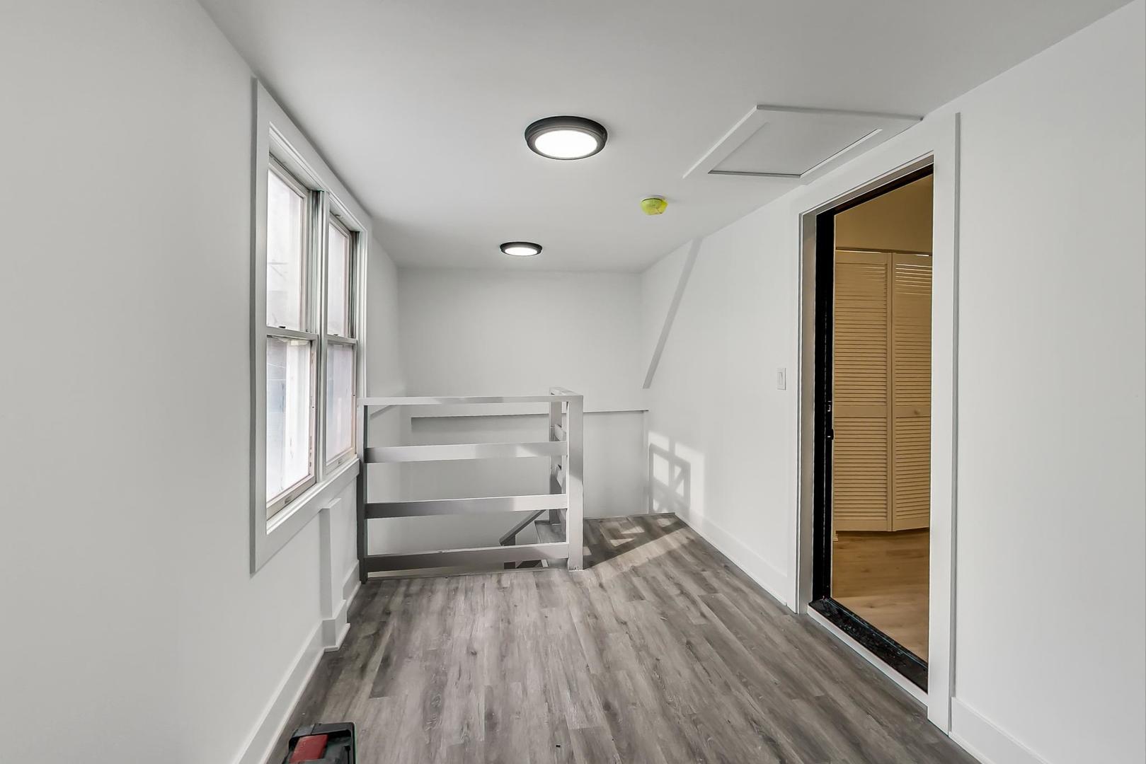 1644 N Troy Street Unit: 2