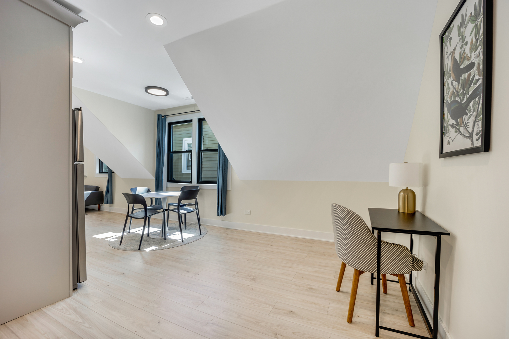 1644 N Troy Street Unit: 2