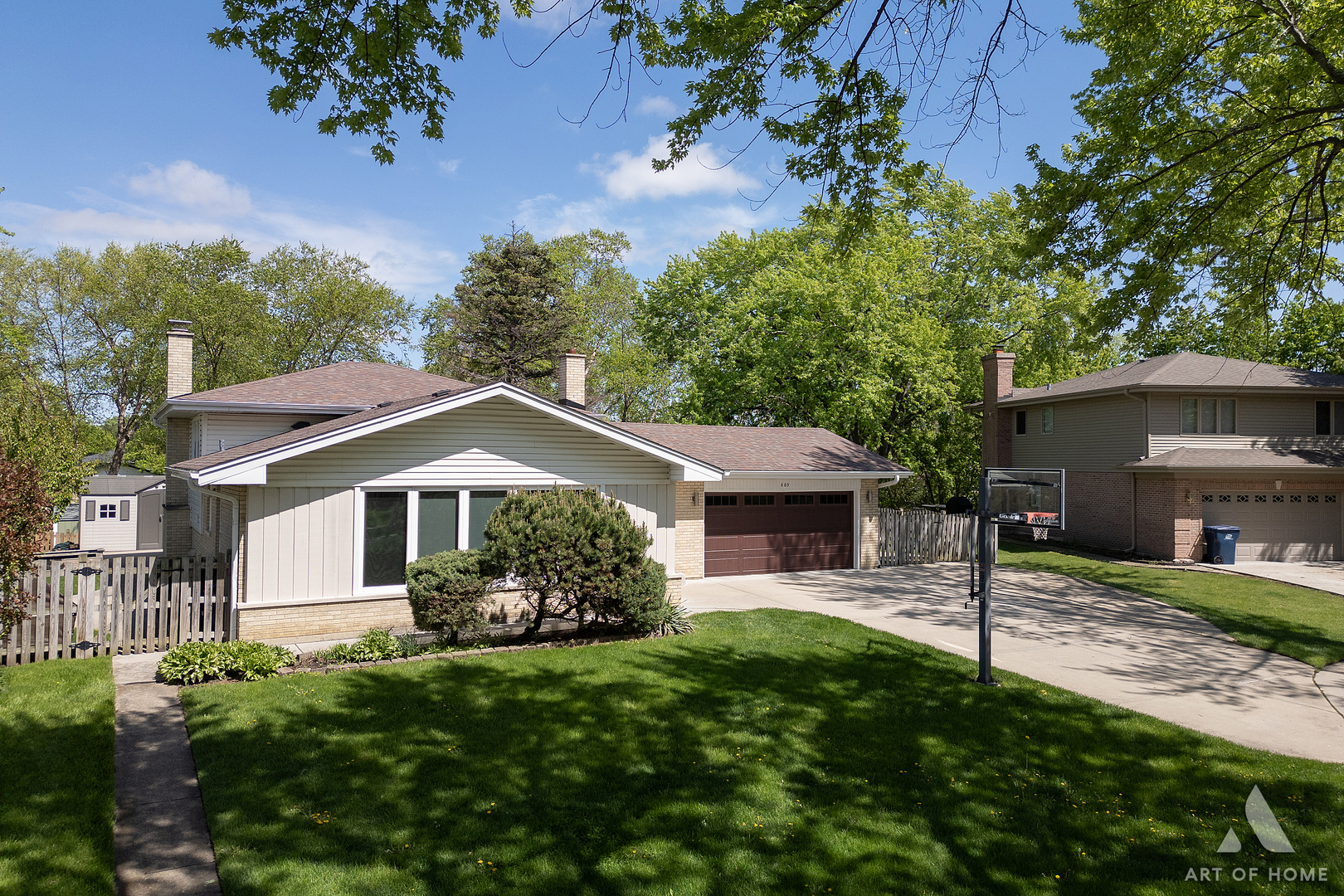 603 JOHN Court