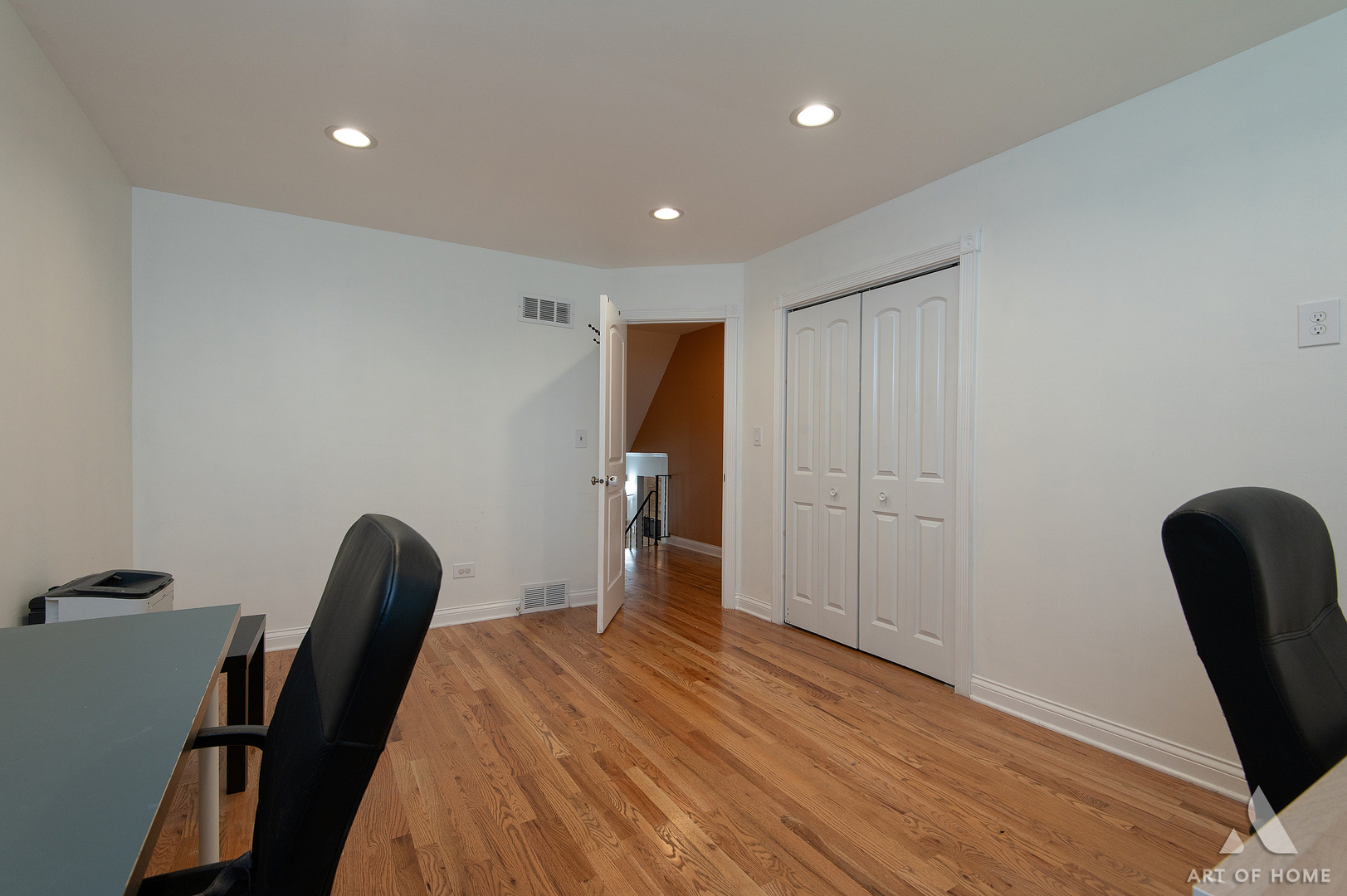 603 JOHN Court