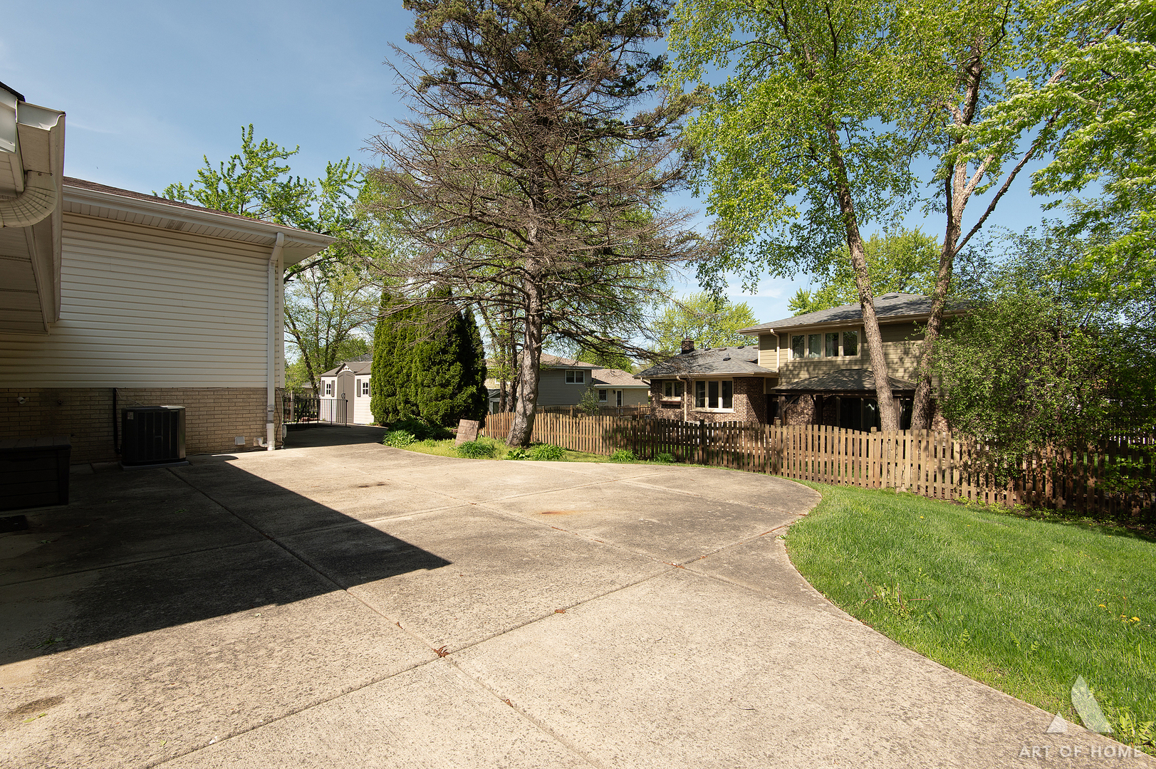 603 JOHN Court