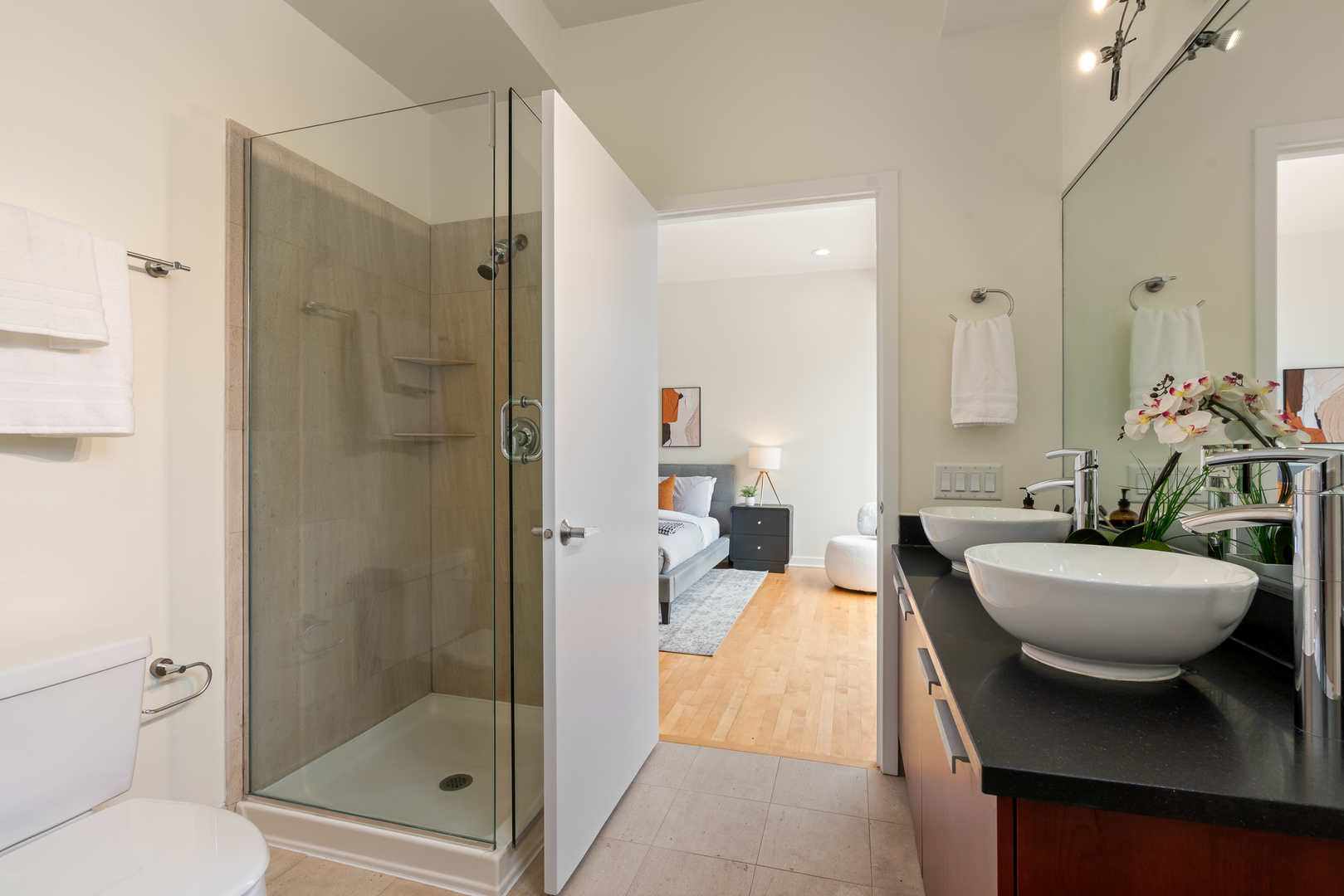 808 N Greenview Avenue Unit: 2E