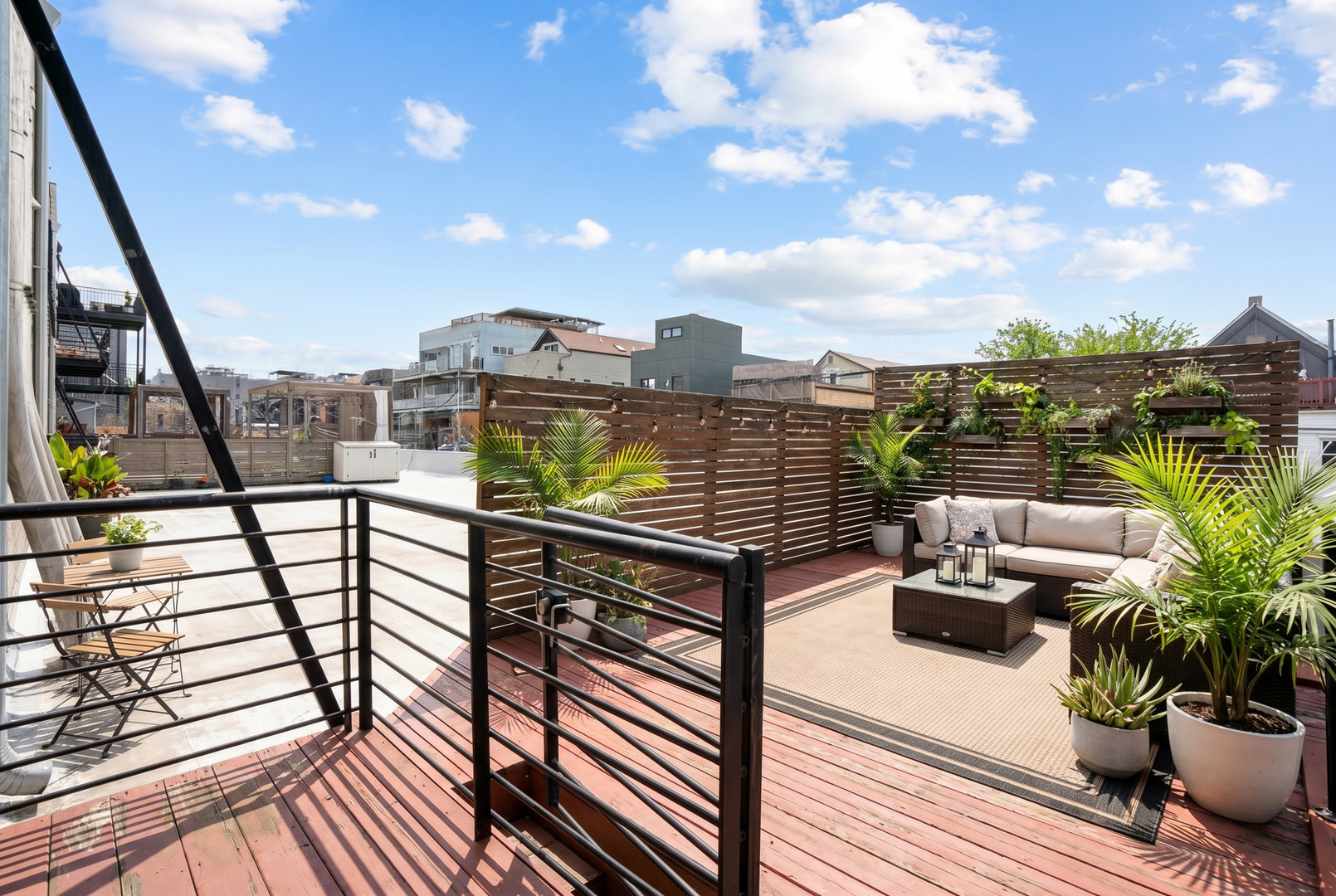808 N Greenview Avenue Unit: 2E