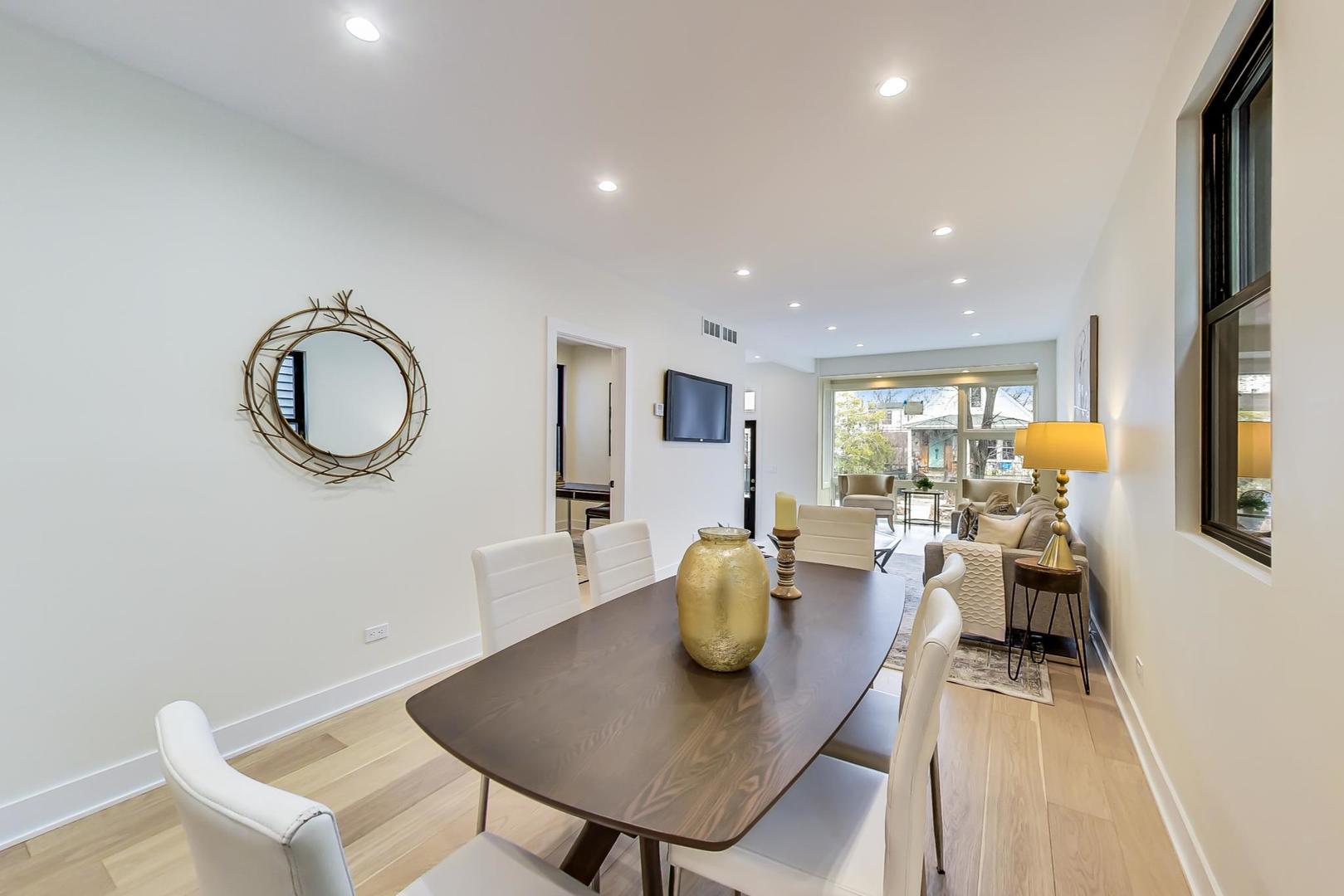 1644 N Troy Street Unit: 1