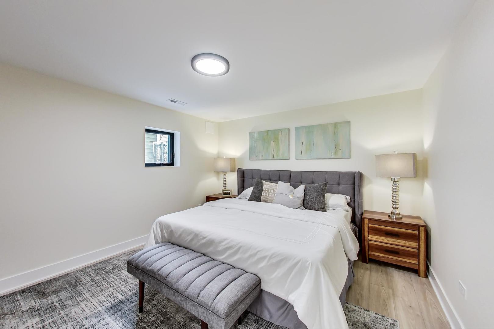 1644 N Troy Street Unit: 1