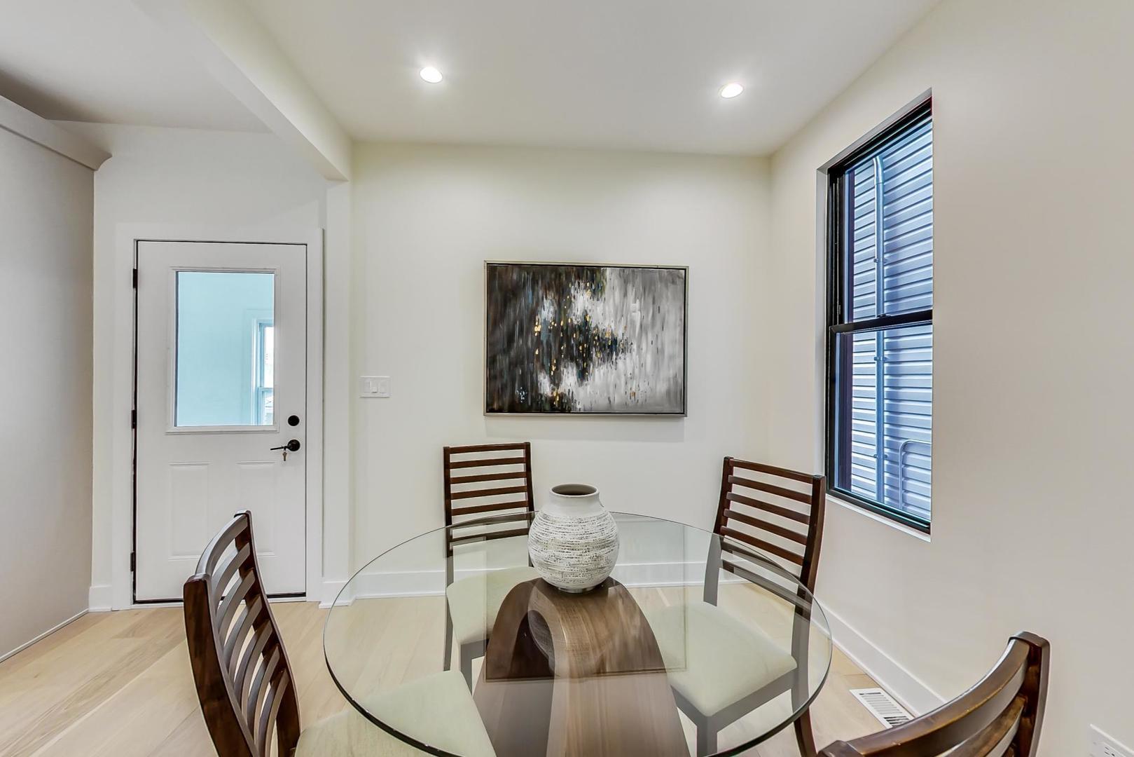 1644 N Troy Street Unit: 1