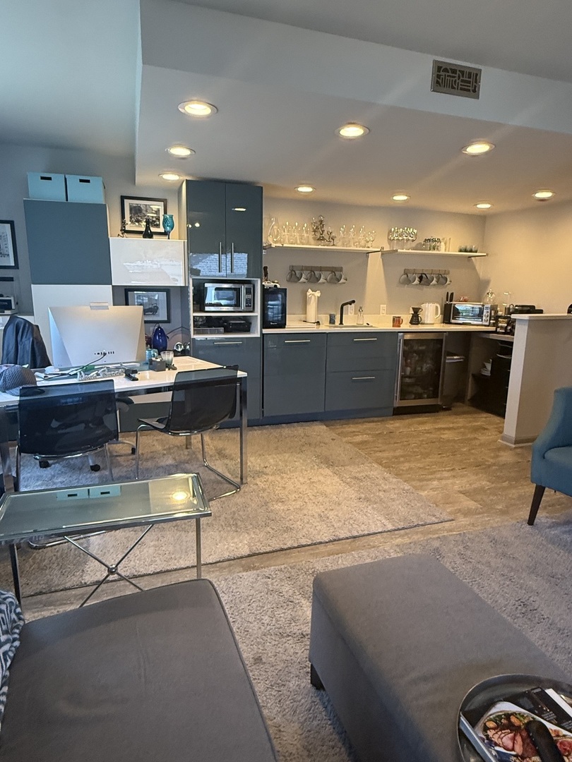 3838 W 111th Street Unit: 110