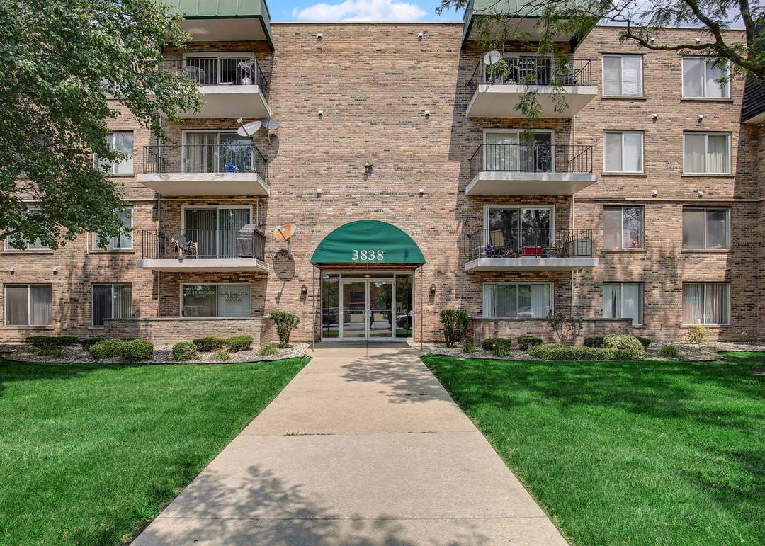 3838 W 111th Street Unit: 110