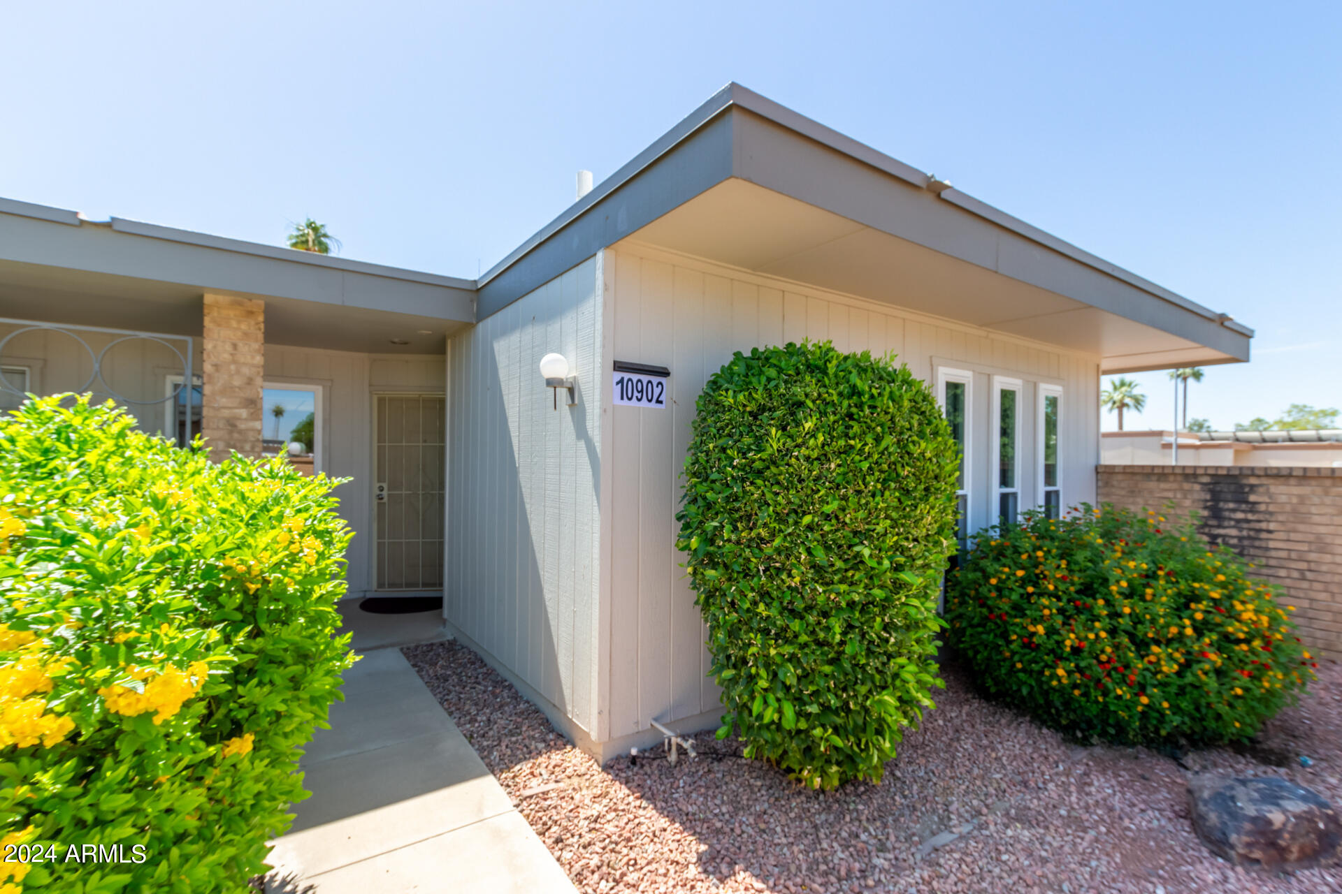 10902 W Coggins Drive