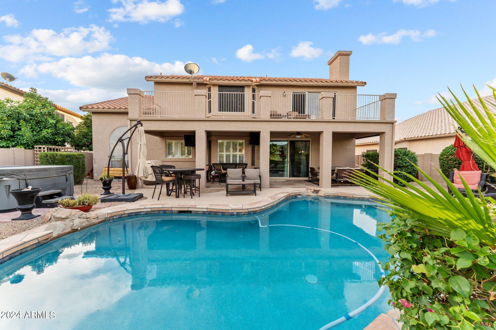 6228 W Rose Garden Lane