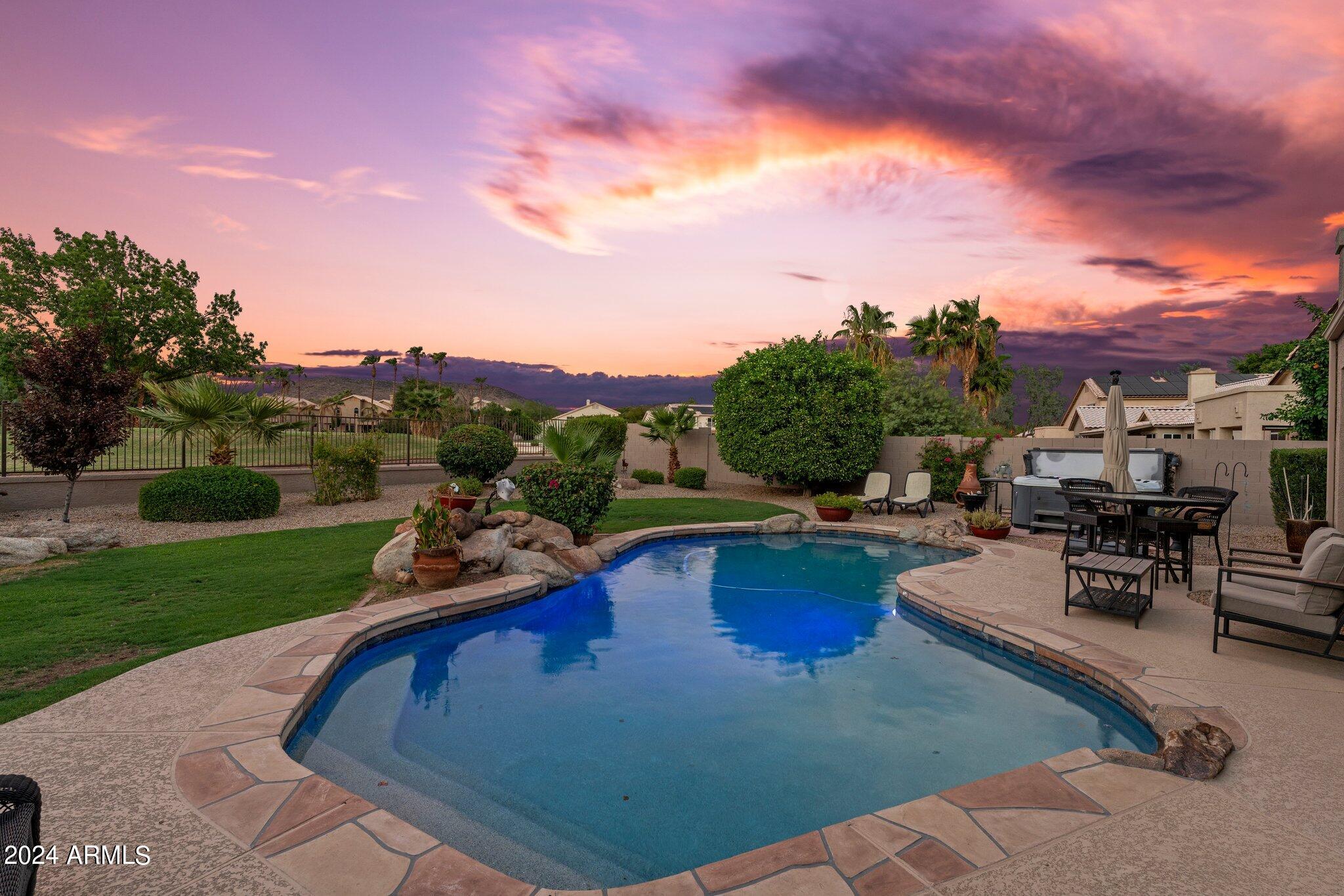 6228 W Rose Garden Lane