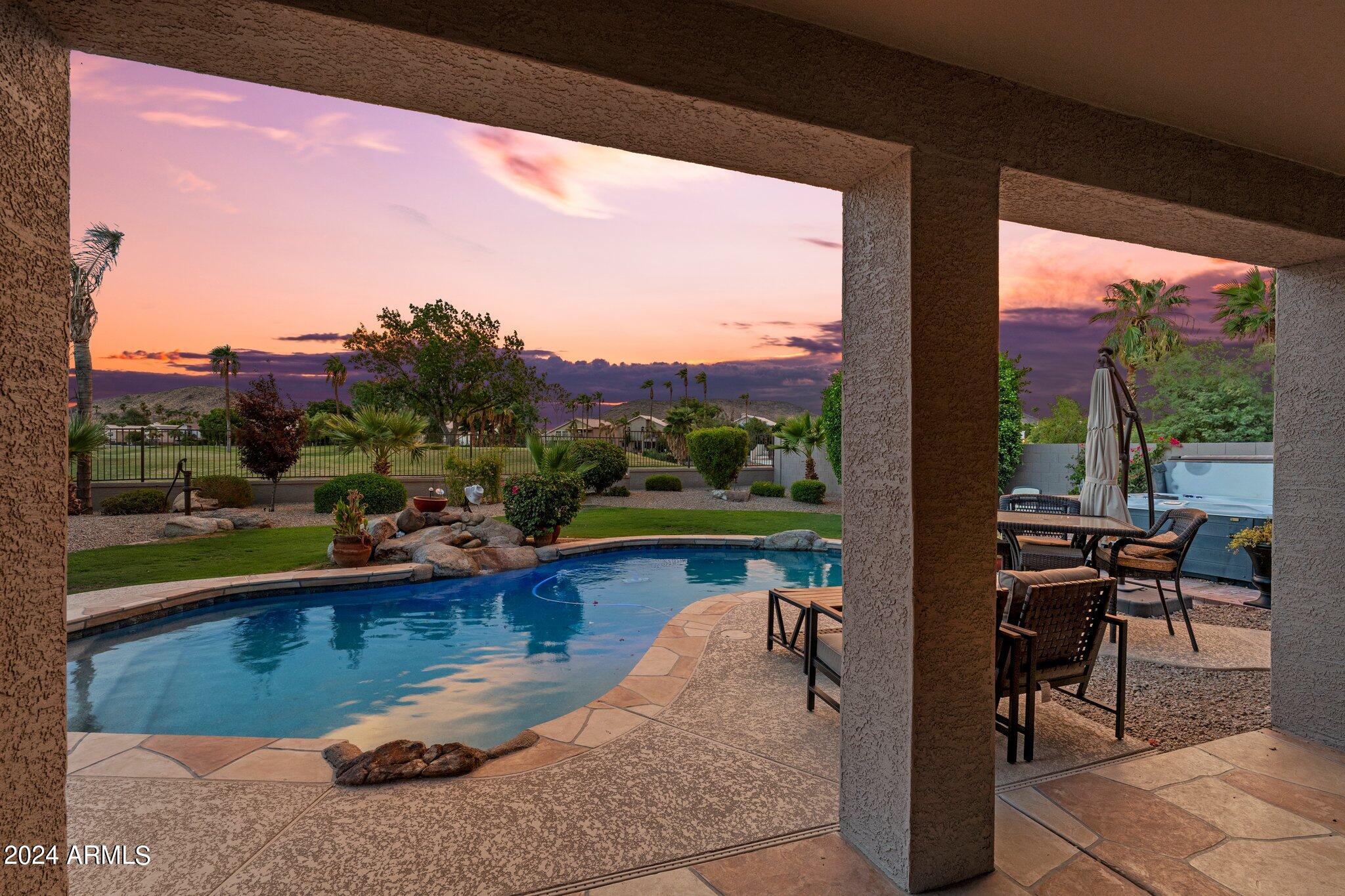 6228 W Rose Garden Lane