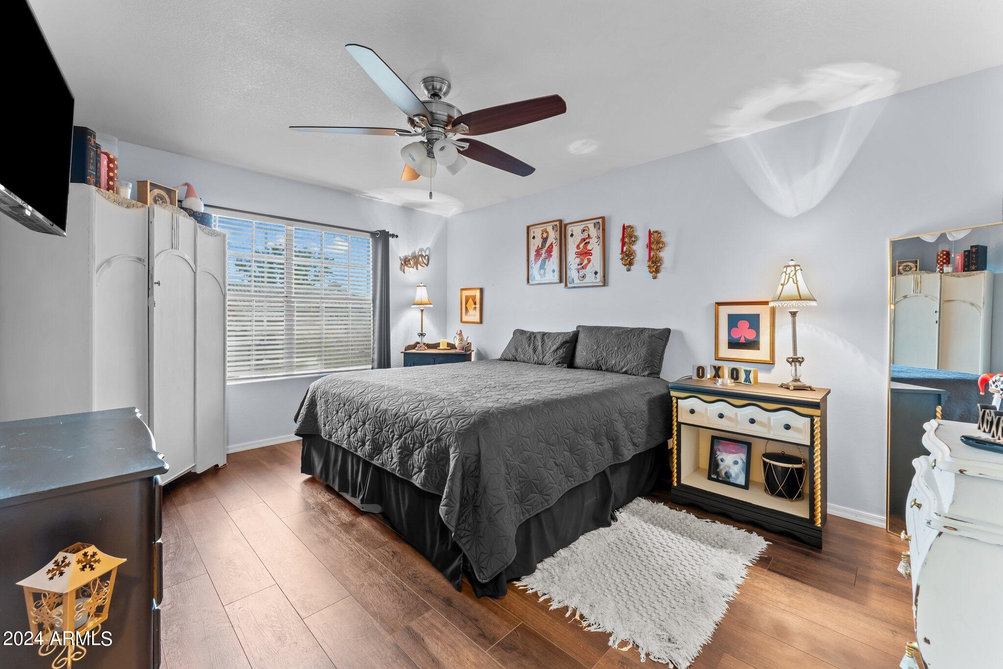 6228 W Rose Garden Lane