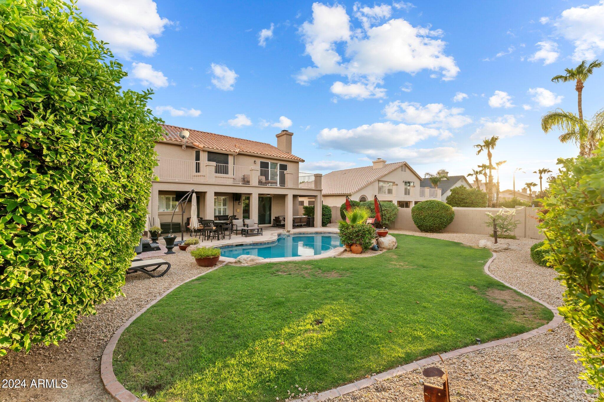 6228 W Rose Garden Lane