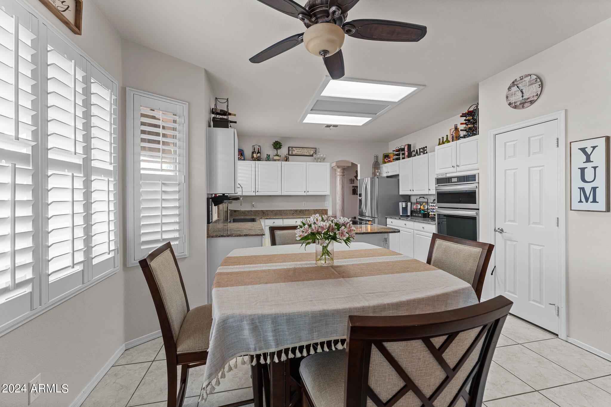 6228 W Rose Garden Lane
