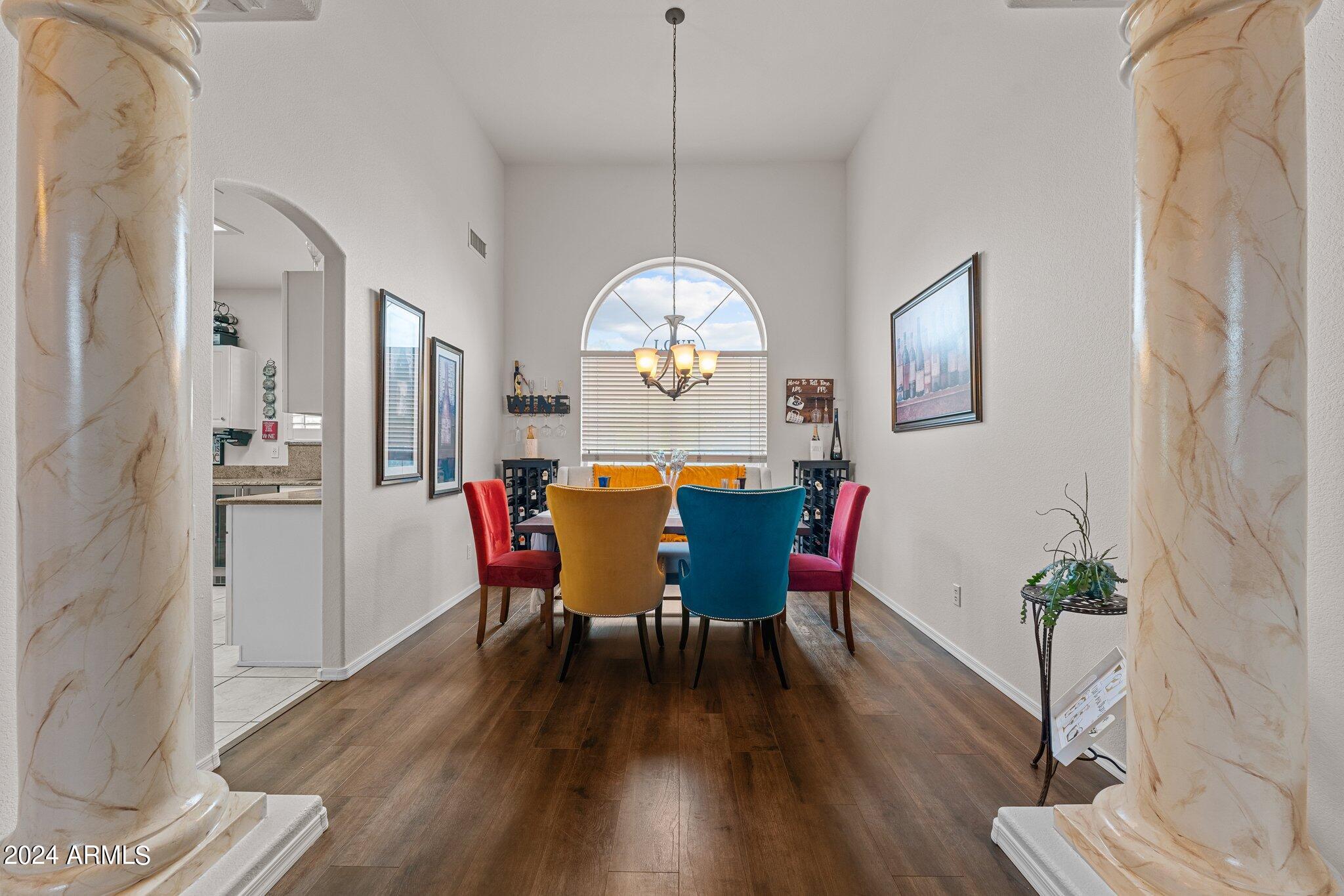 6228 W Rose Garden Lane