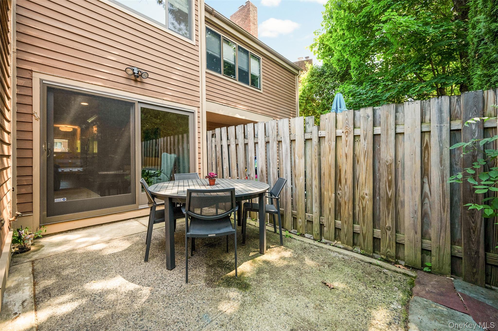 73 Greenway Lane