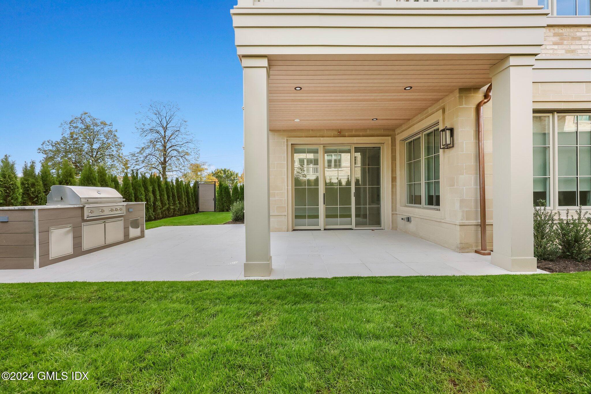 71 Havemeyer Place, 103 N