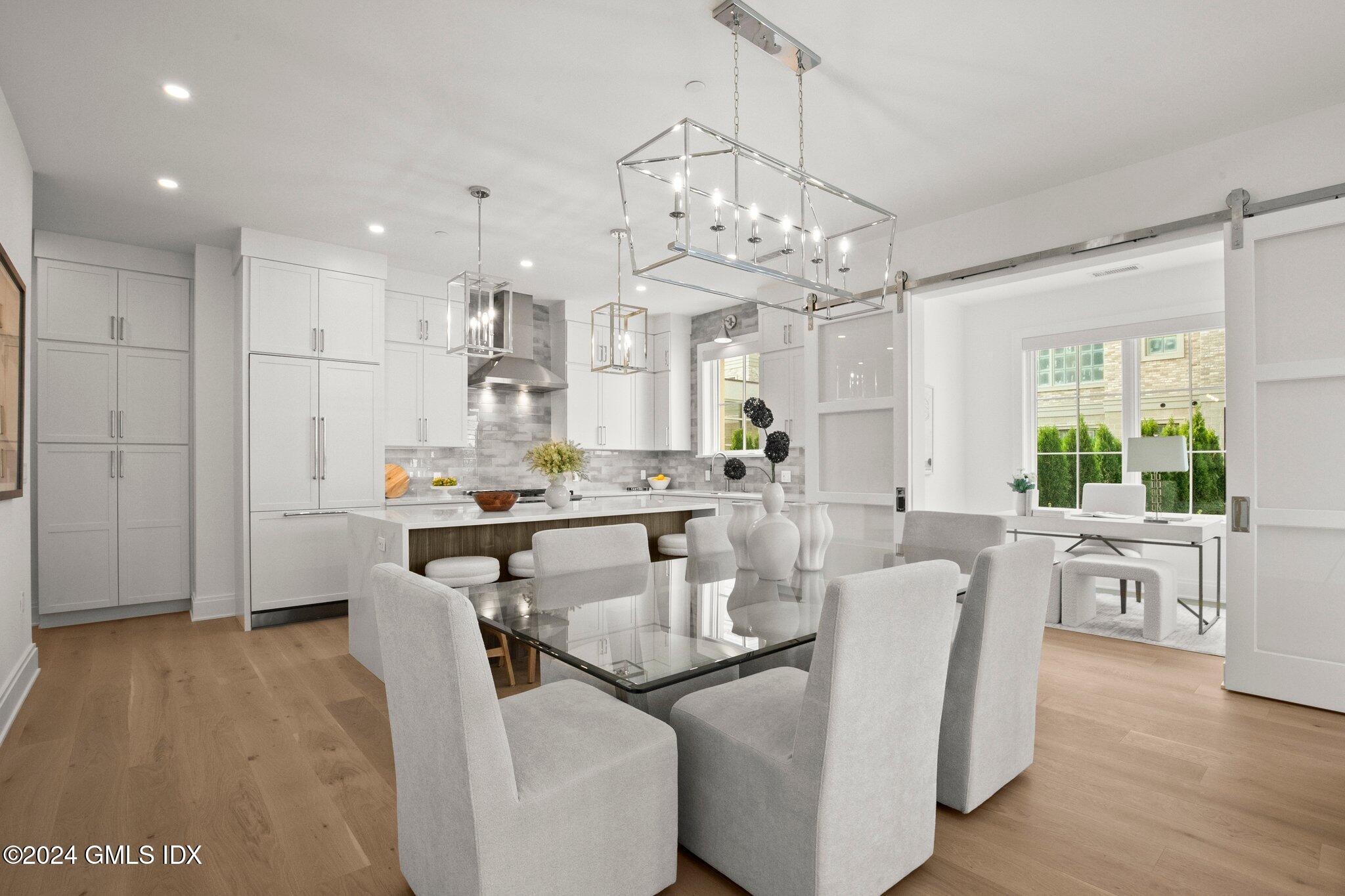 71 Havemeyer Place, 103 N