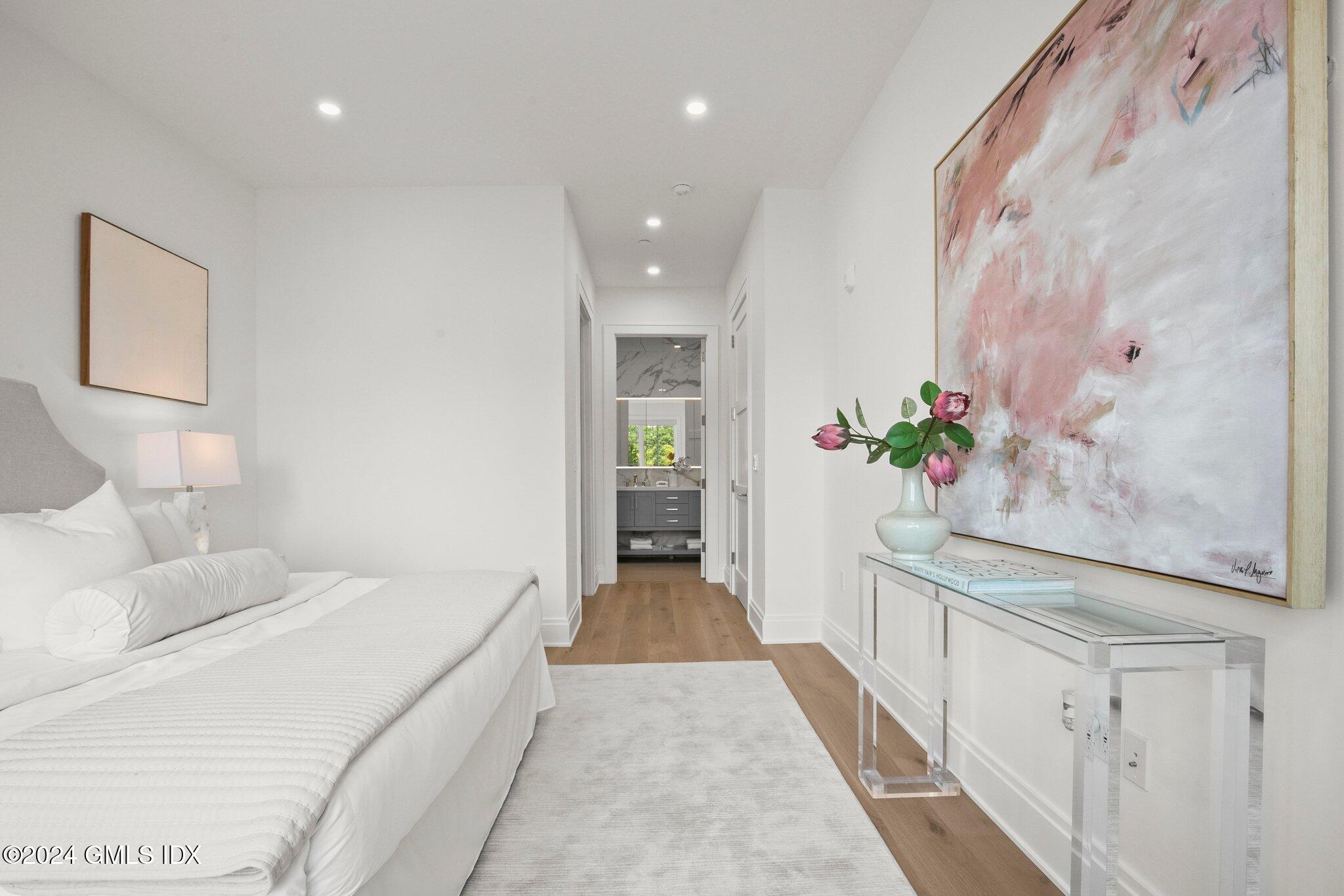 71 Havemeyer Place, 103 N