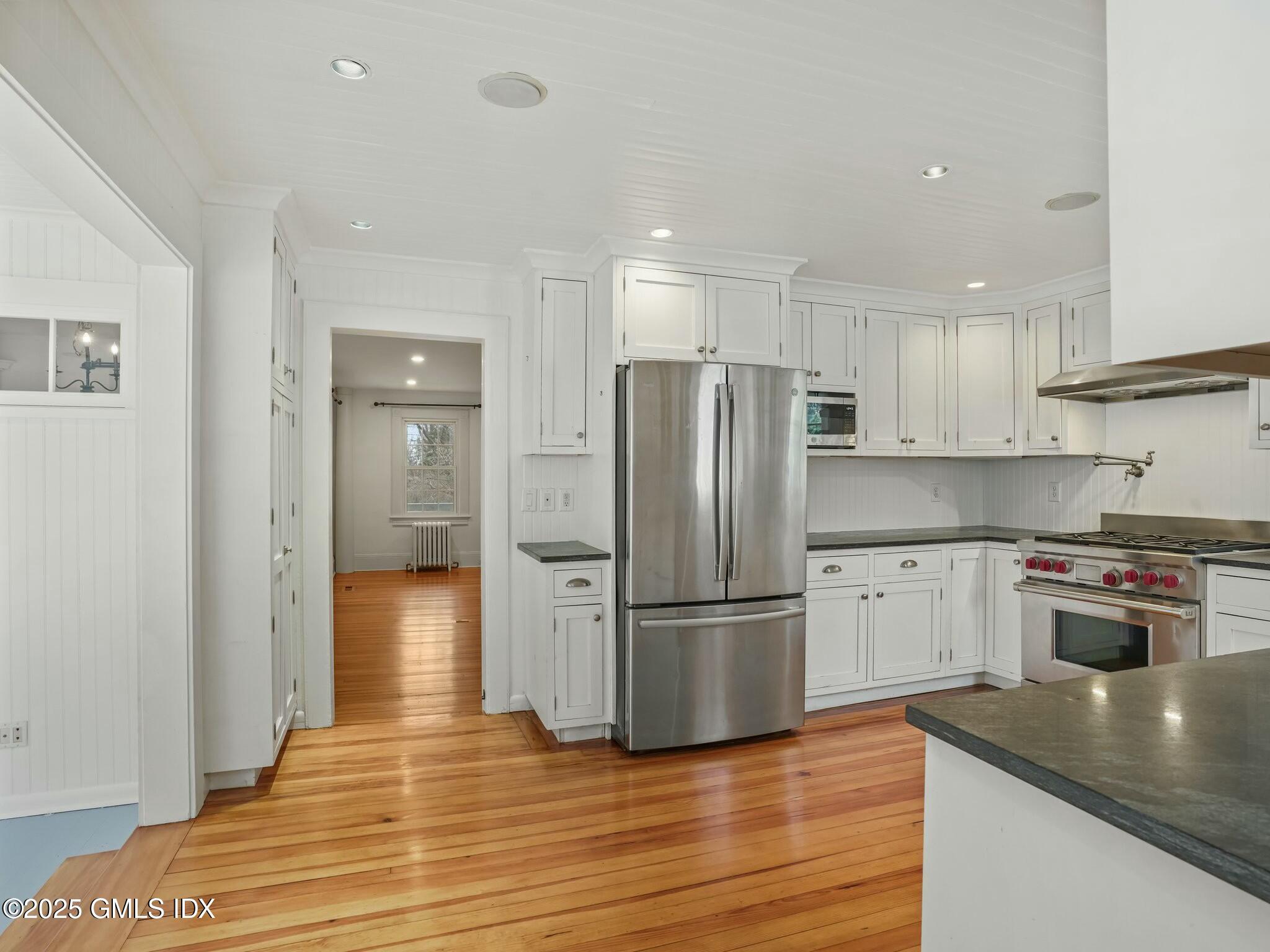 69 Riverside Avenue