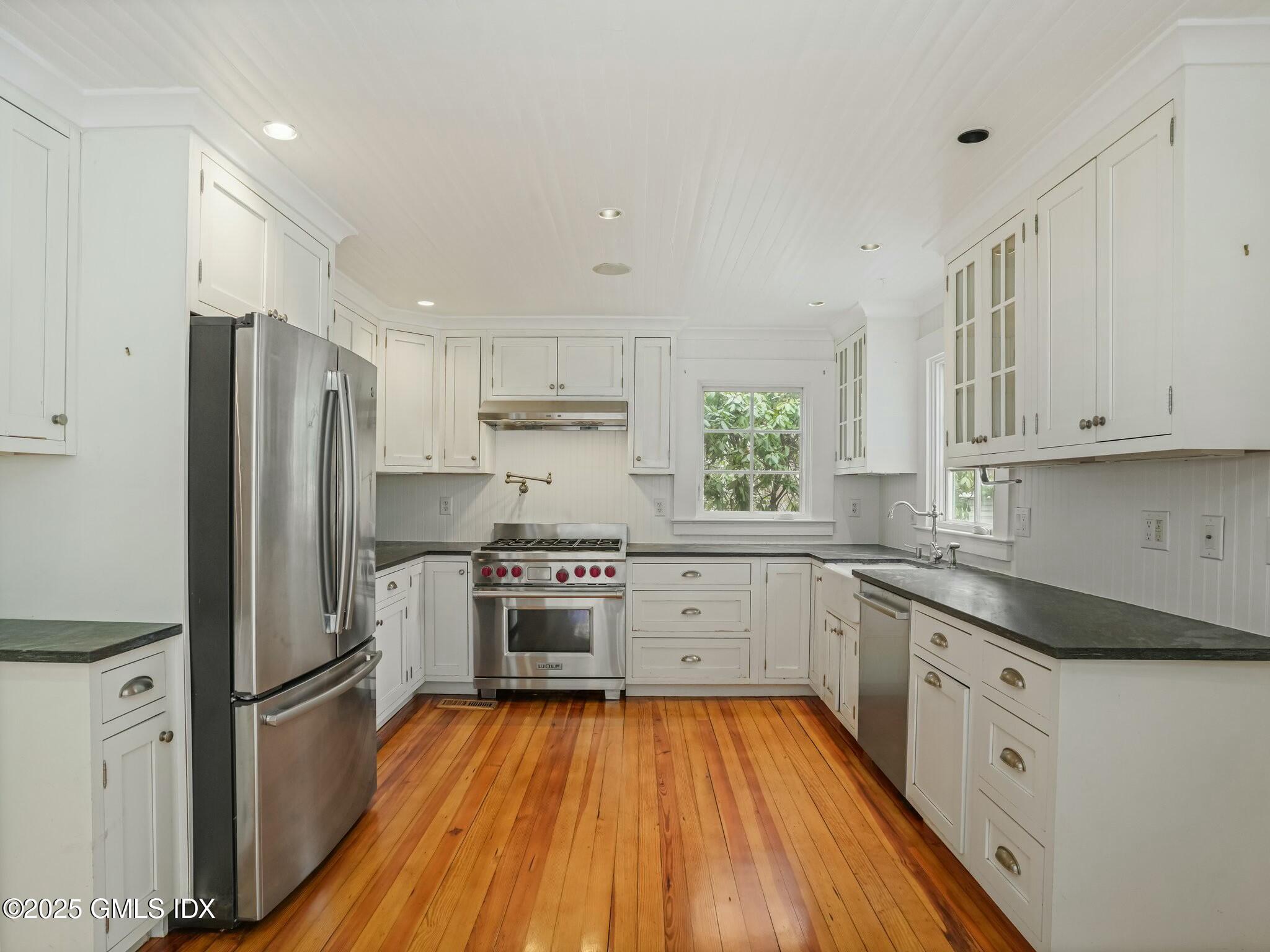 69 Riverside Avenue