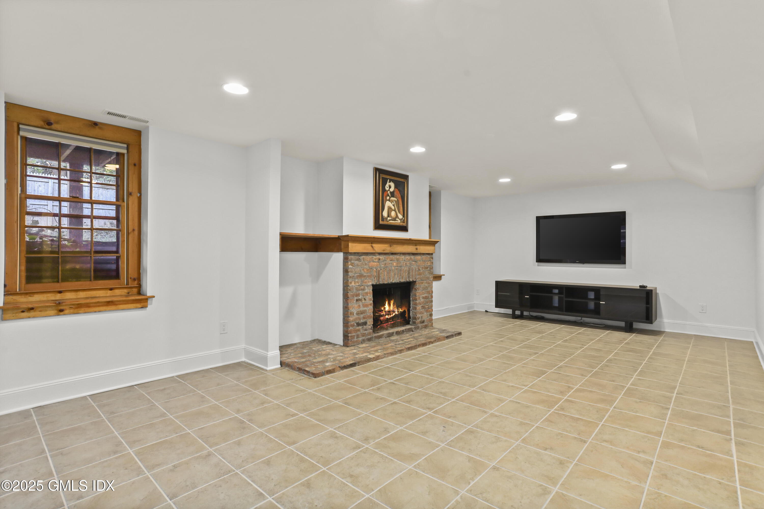 49 Indian Harbor Drive, 9