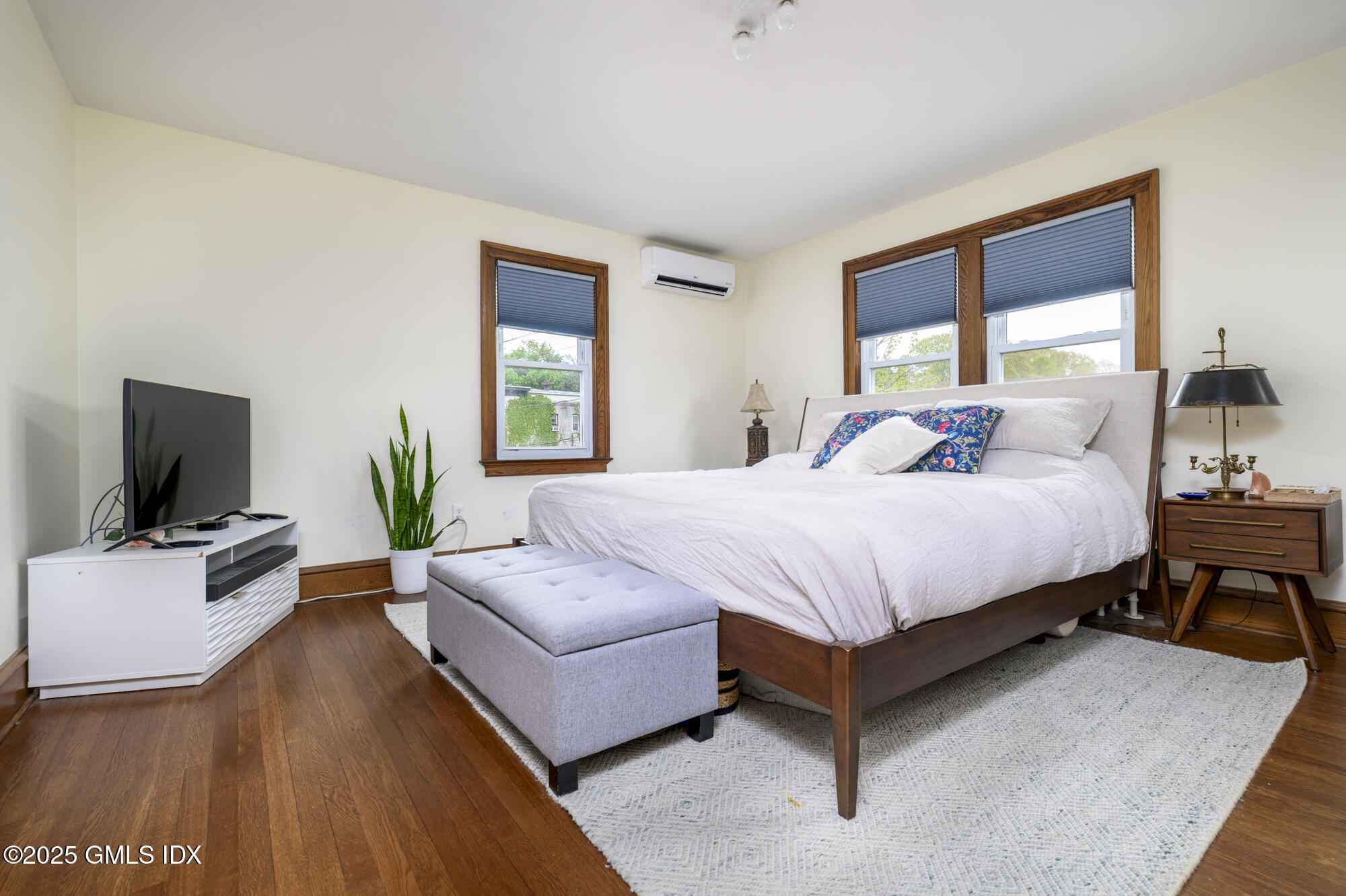 291 Delavan Avenue