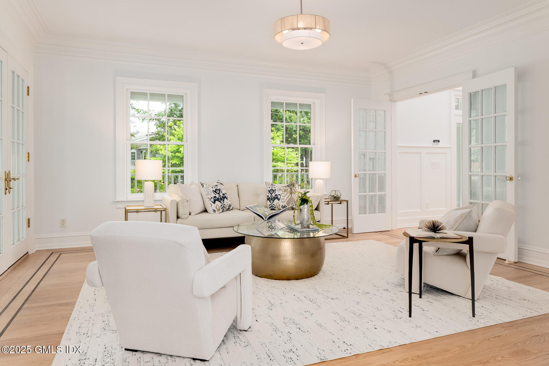 52 Breezemont Avenue, Riverside