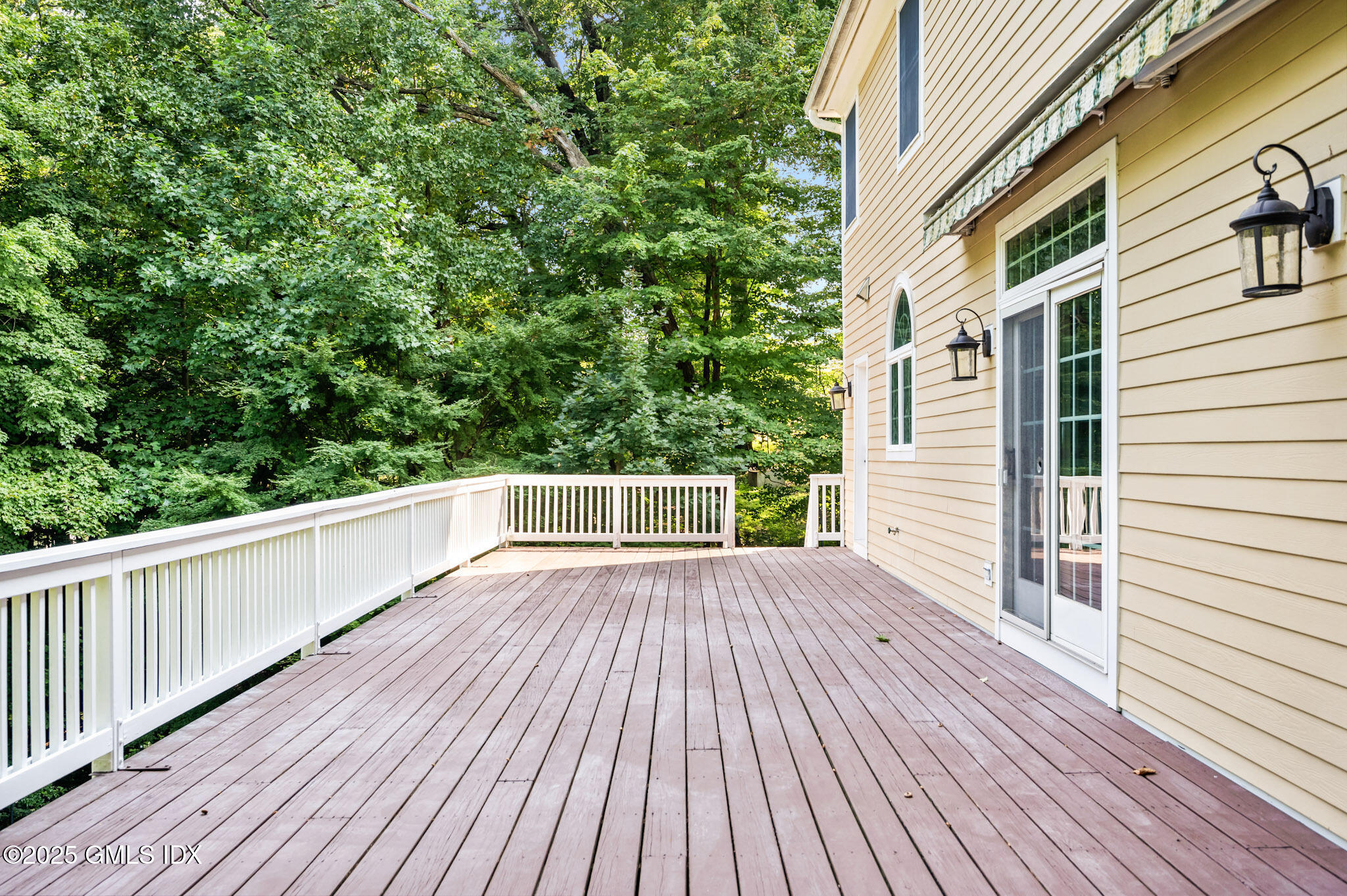 12 Hickory Drive, B