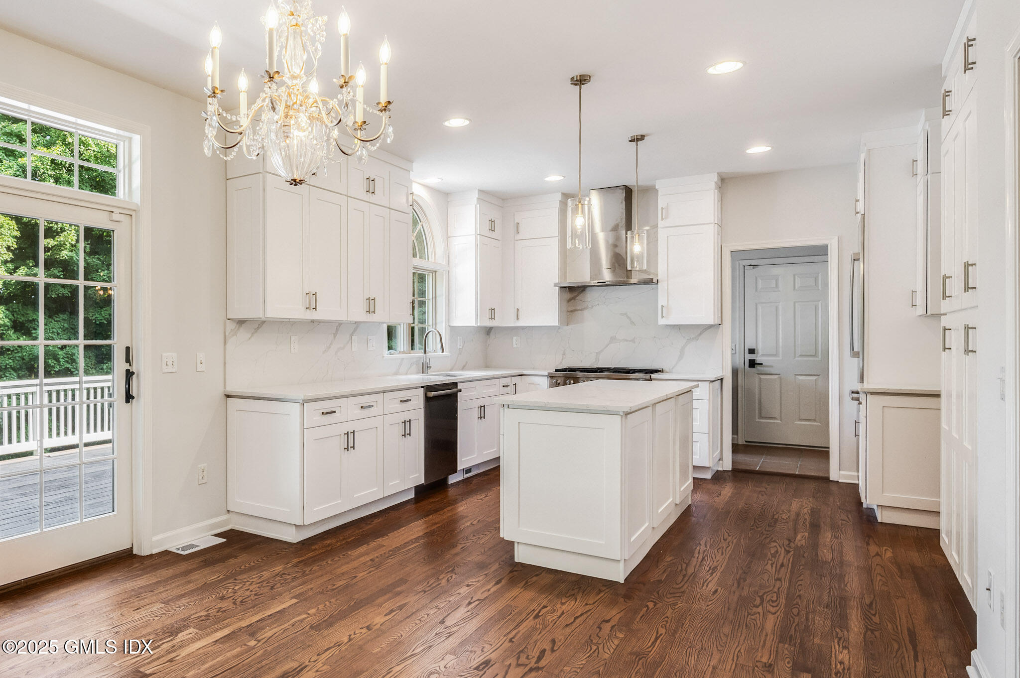 12 Hickory Drive, B