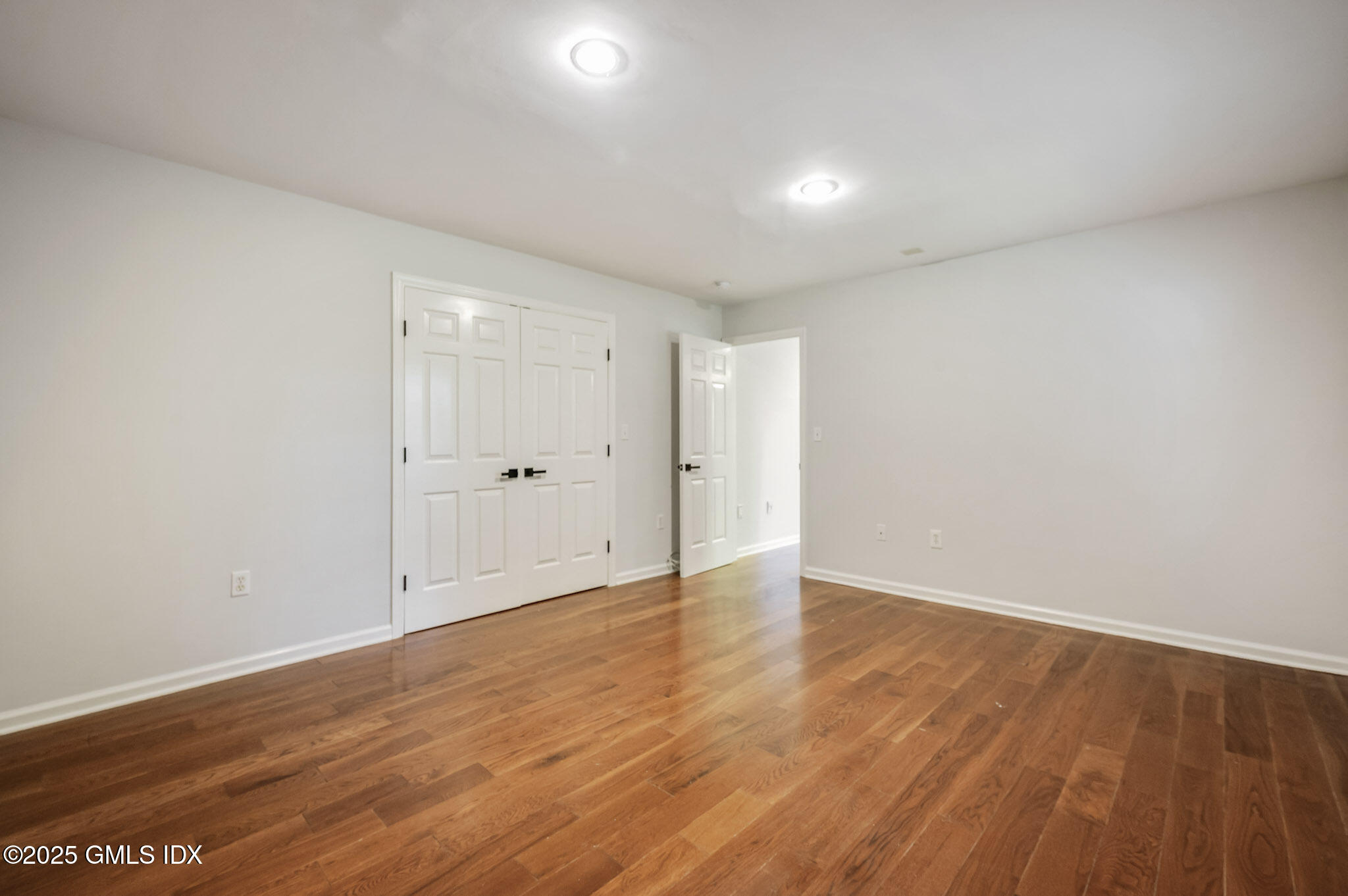 12 Hickory Drive, B