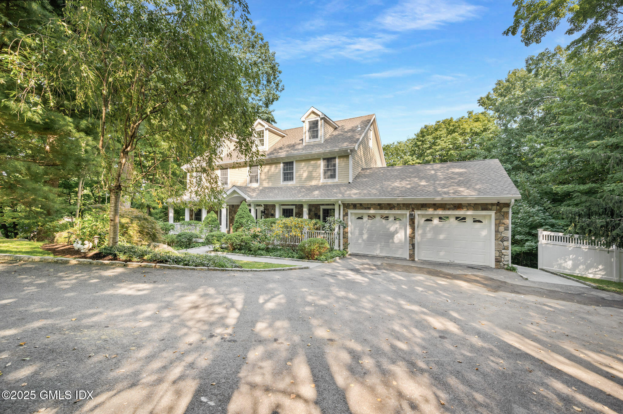 12 Hickory Drive, B
