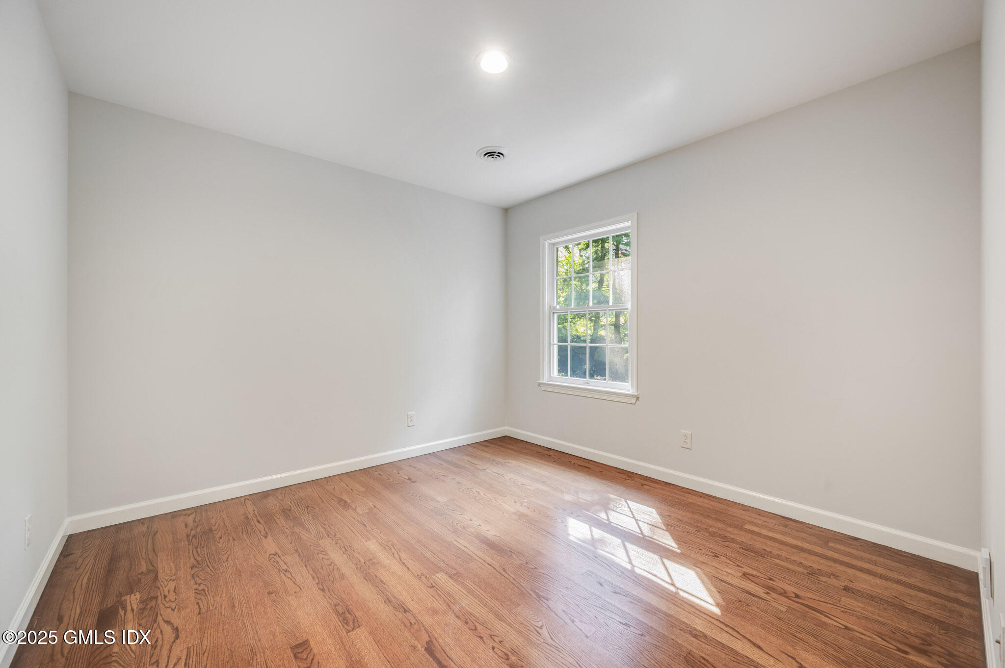 12 Hickory Drive, B