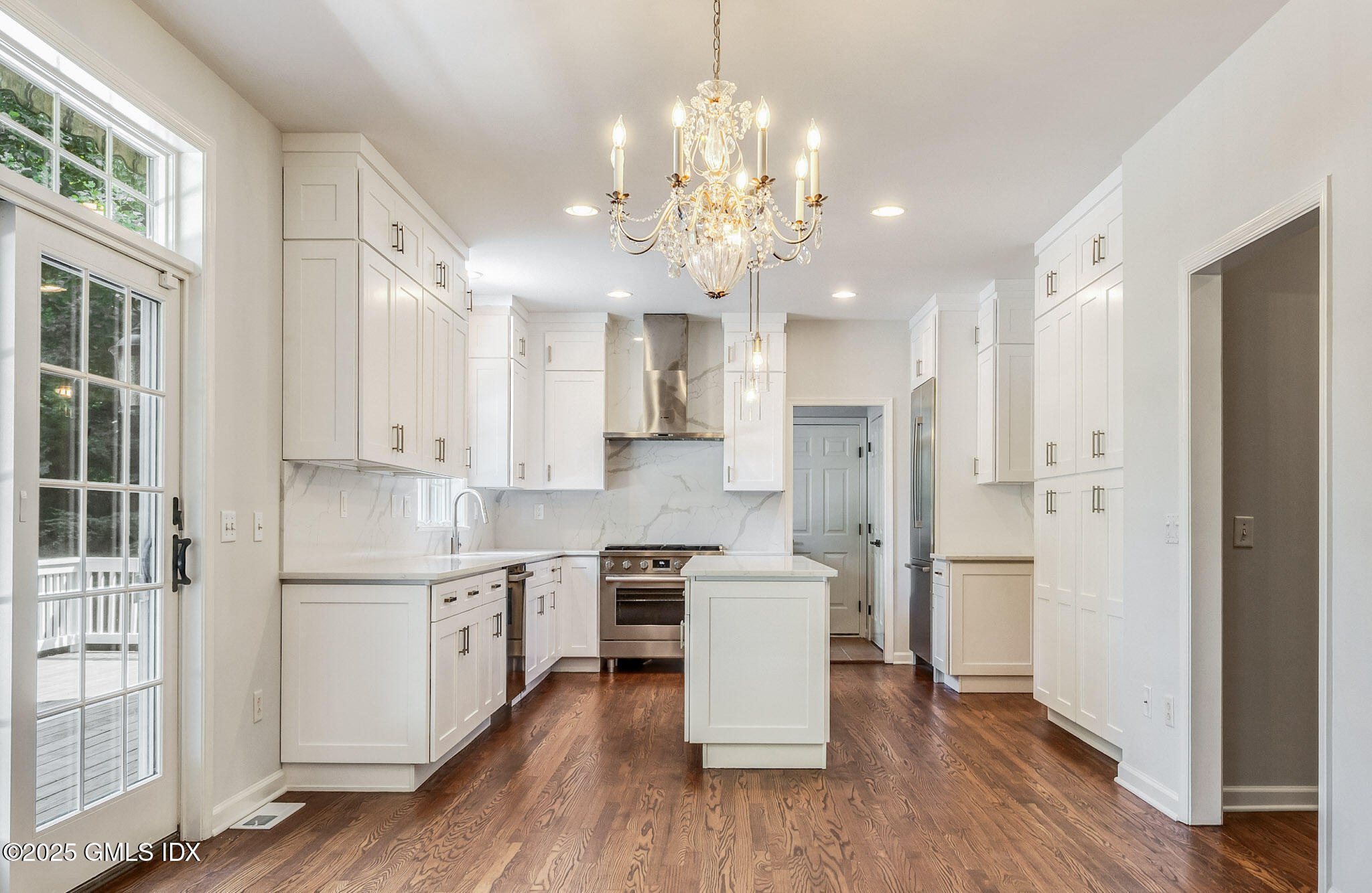 12 Hickory Drive, B