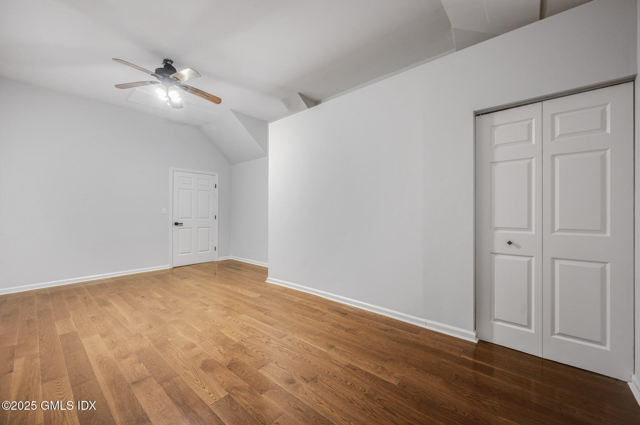 12 Hickory Drive, B