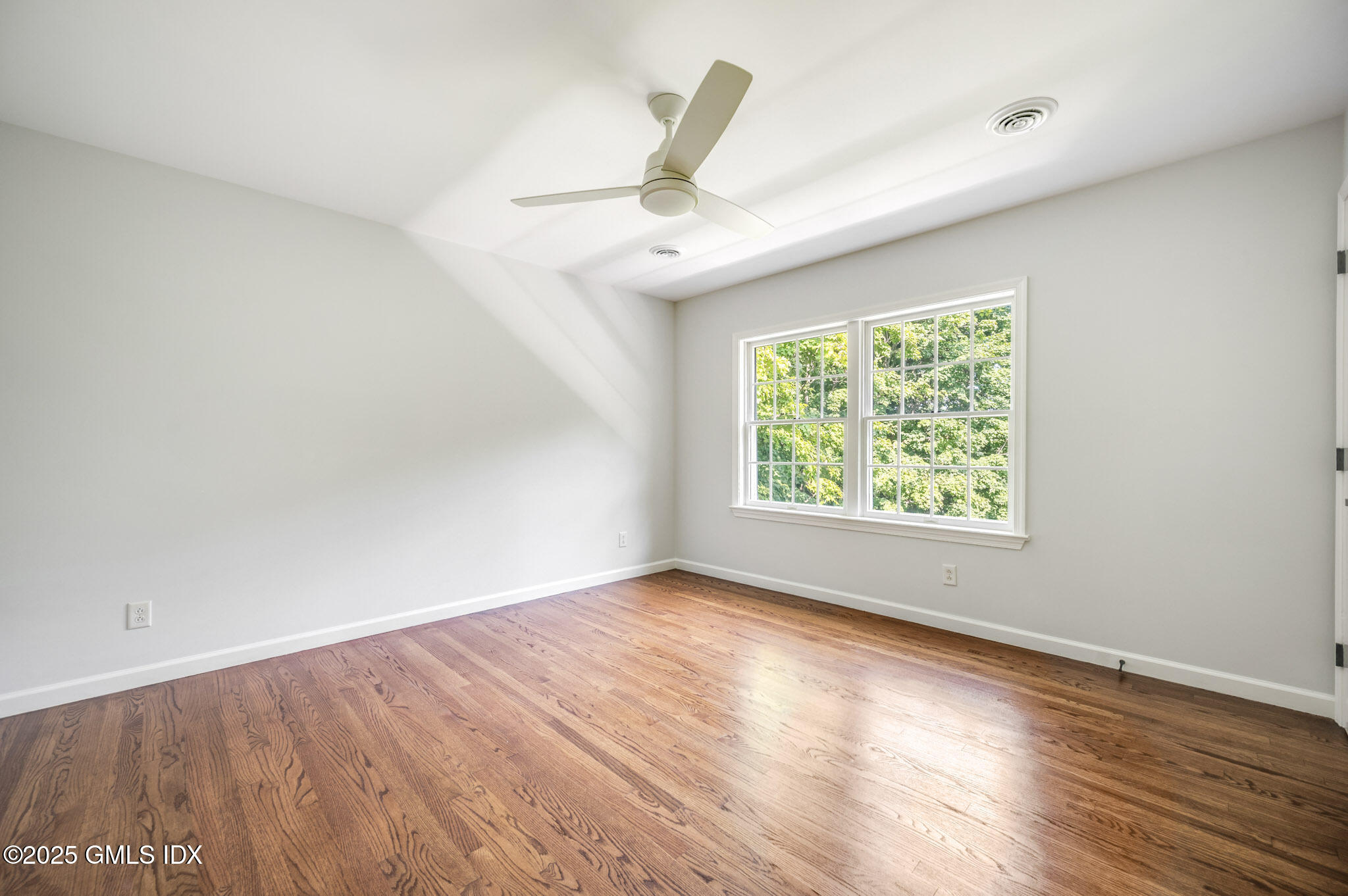 12 Hickory Drive, B